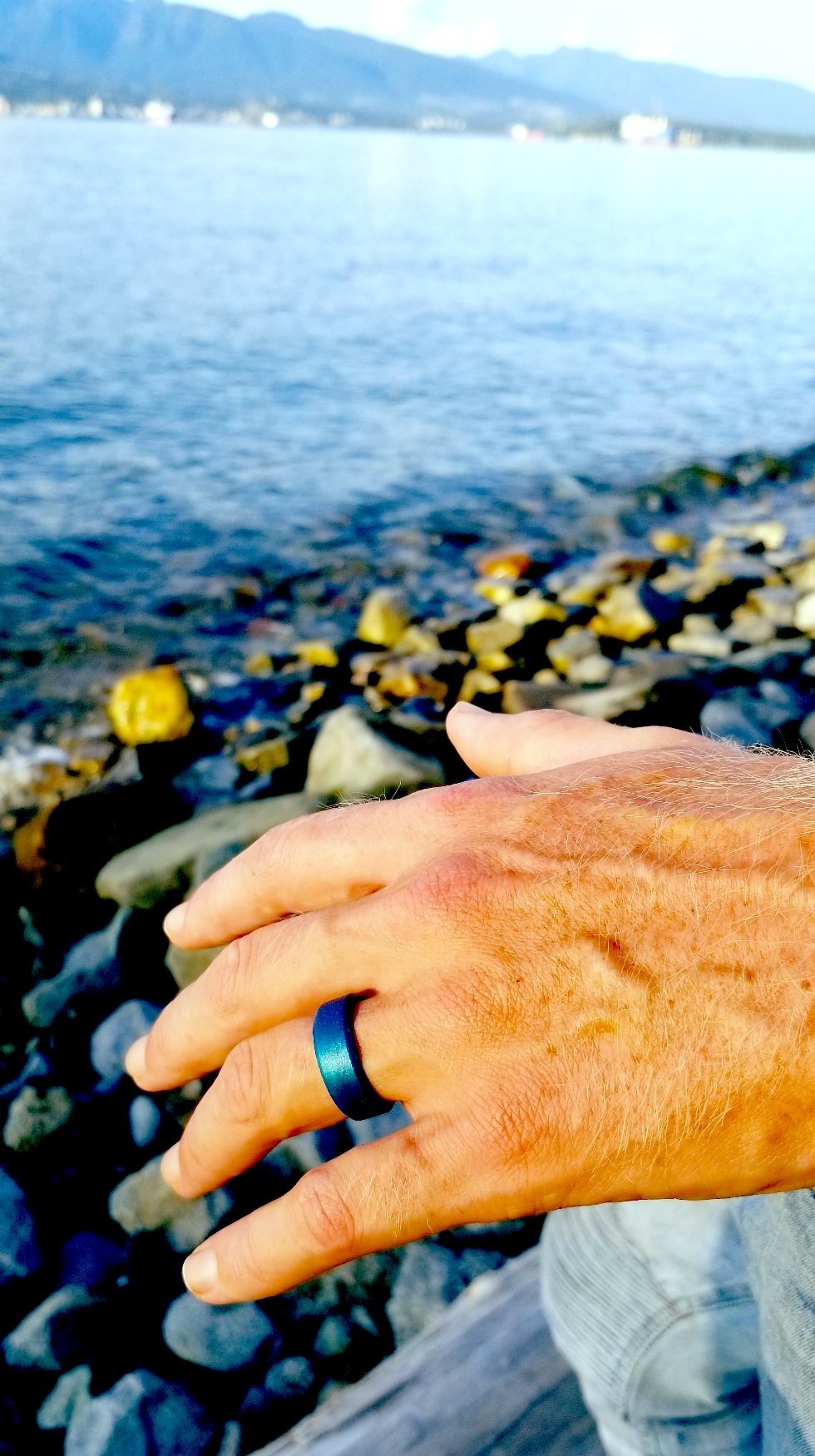 A Comfortable, Safe, and Stylish Ring for the Outdoors - Knot Theory