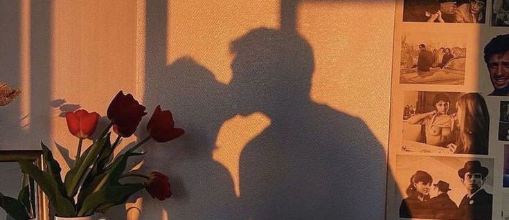 POV: Valentine's Day is quickly approaching and you want to give the most memorable gift - Knot Theory