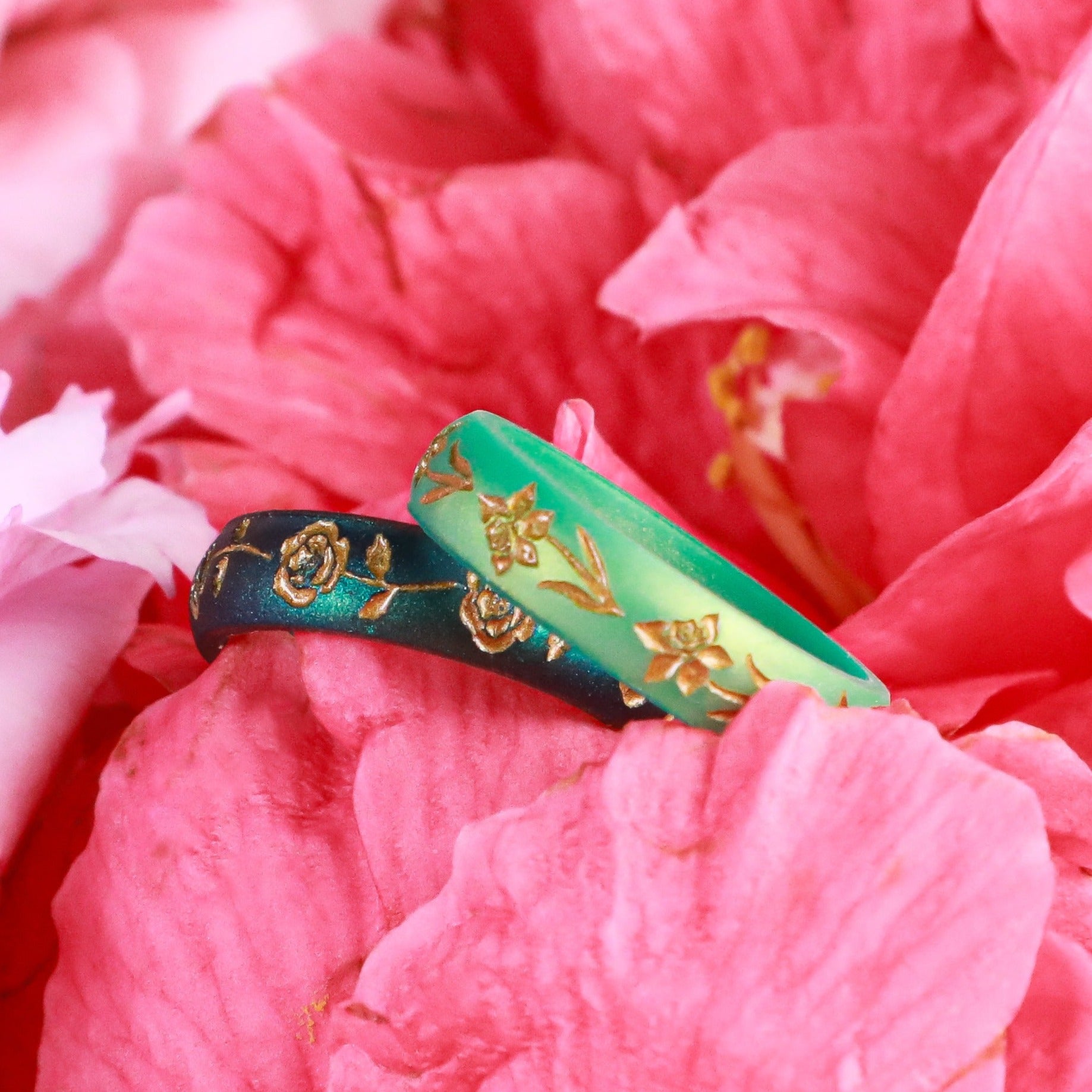 Daffodil Silicone Ring, March Birth Flower, Engraved with Gold Inlay