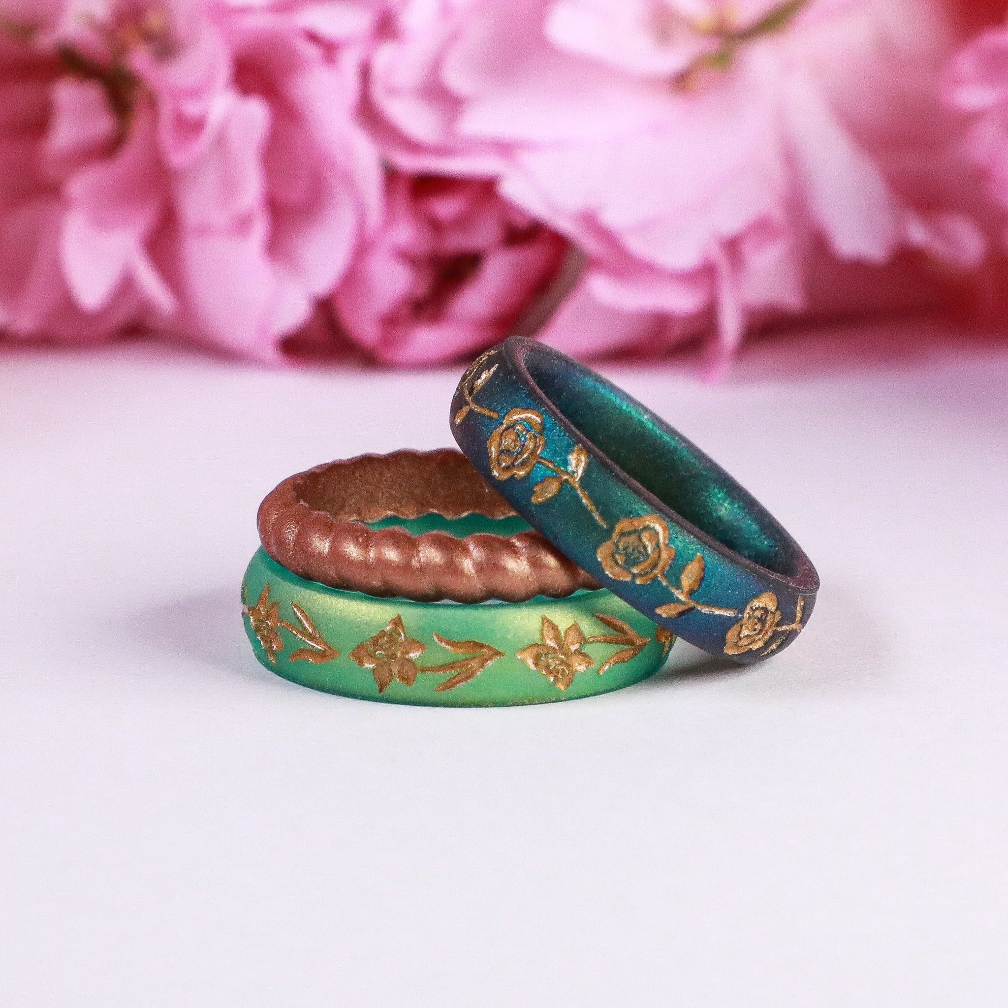 Poppy Silicone Ring, August Birth Flower, Engraved with Gold Inlay