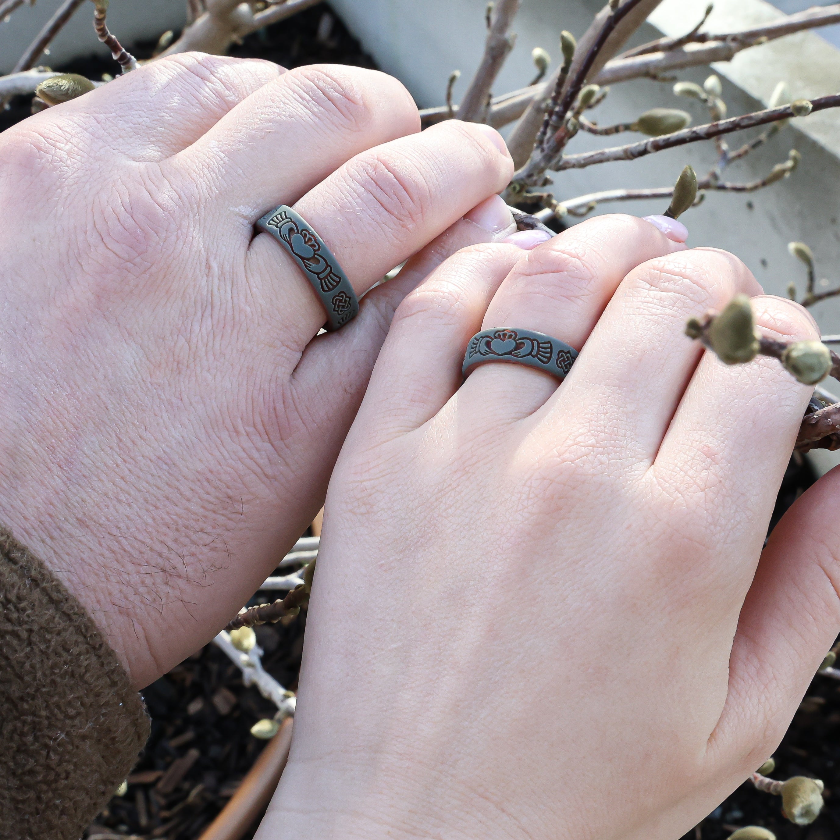 Claddagh Silicone Ring on Gold Dual Layer 6mm