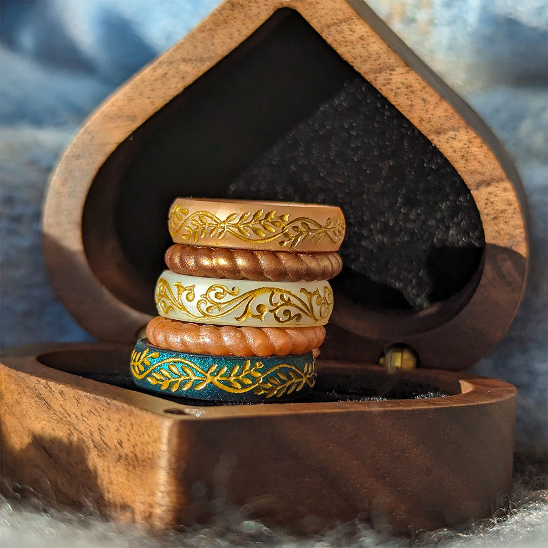 Gold Heart Vine Silicone Ring on Arc 4mm