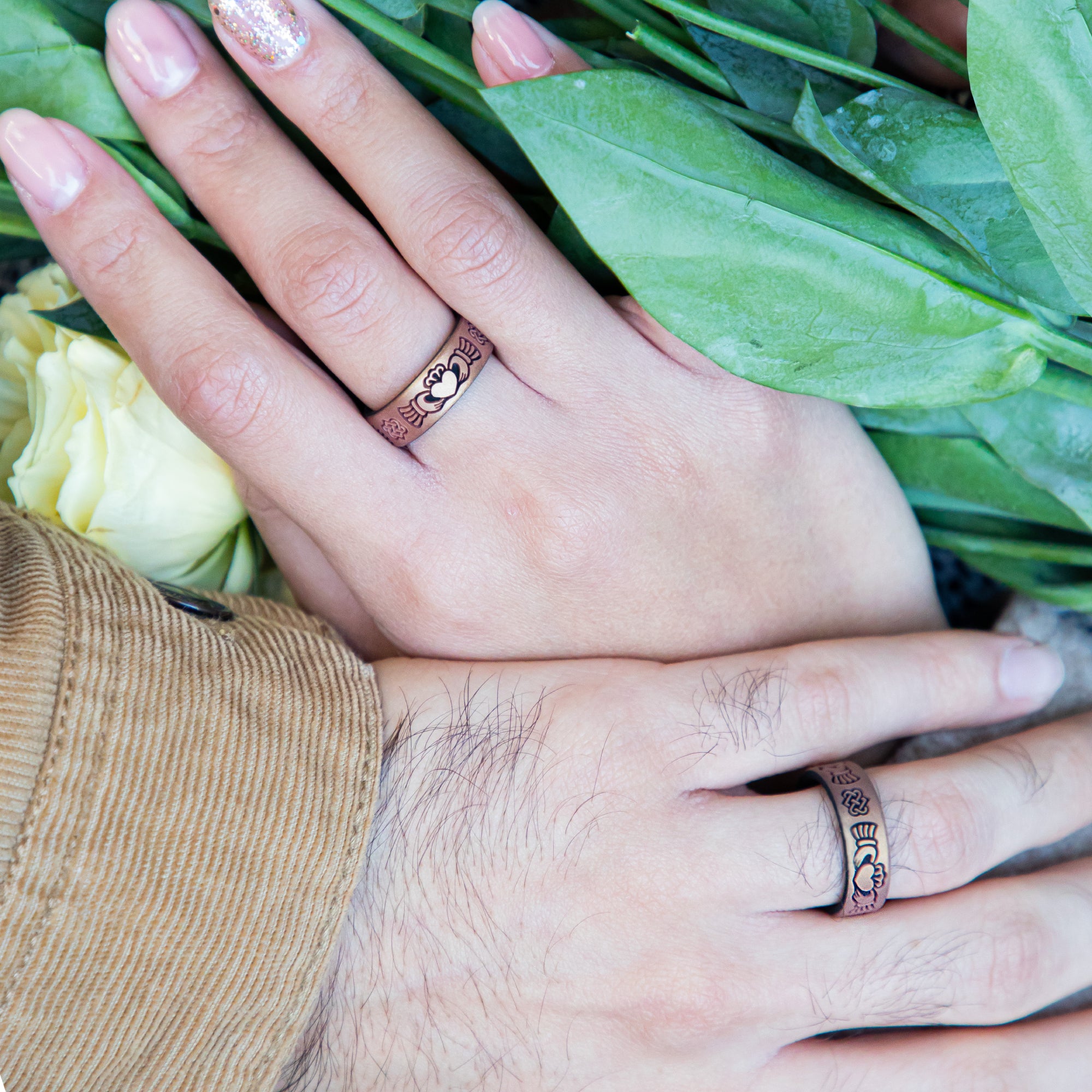 Claddagh Silicone Wedding Band - Engraved Dual Layer