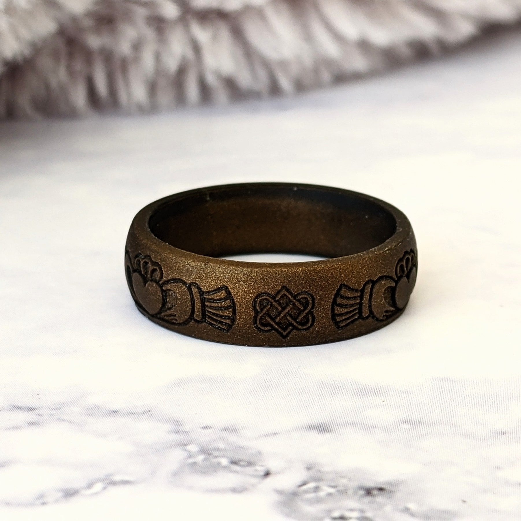Claddagh Silicone Ring - Engraved Arc 4mm or 6mm