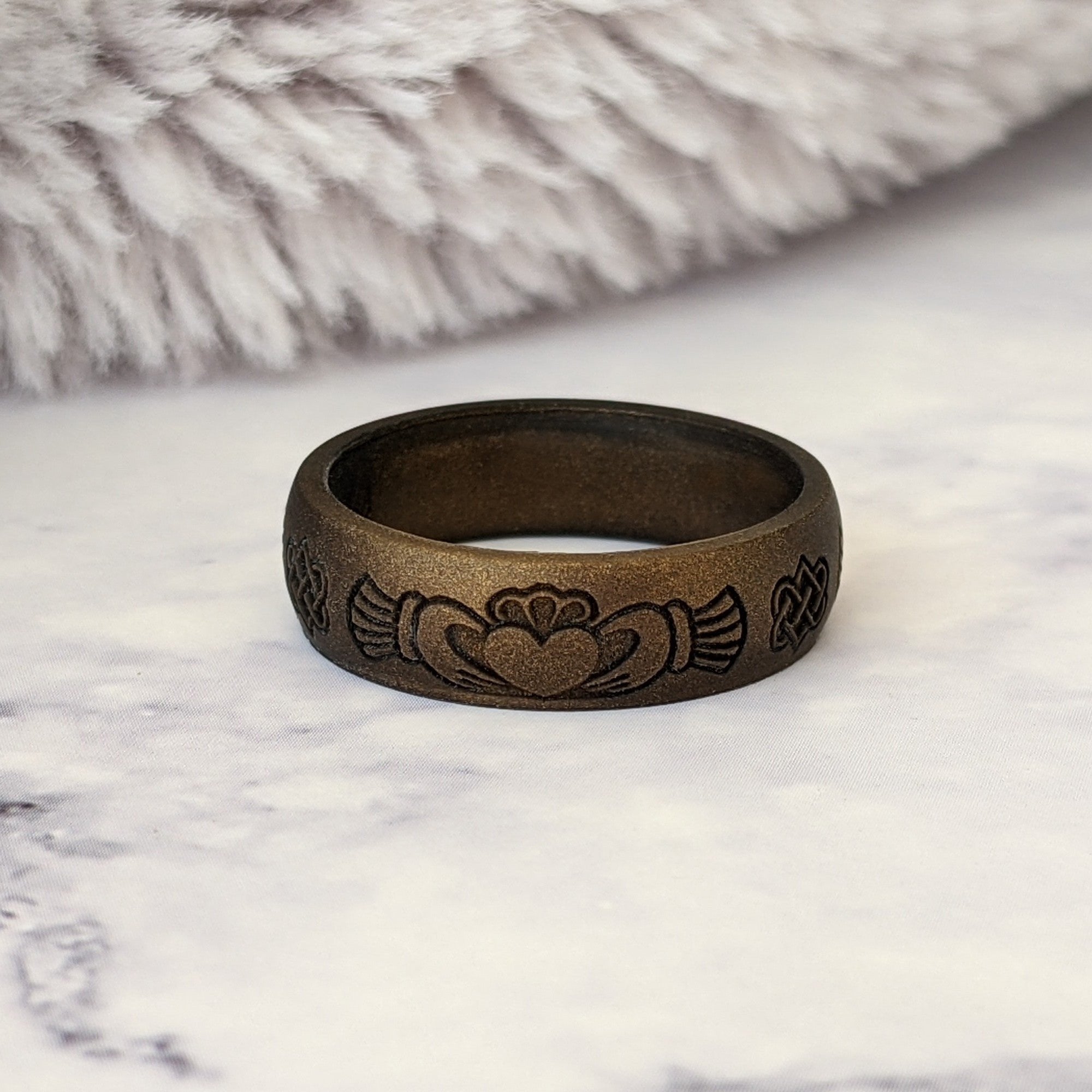 Claddagh Silicone Ring - Engraved Arc 4mm or 6mm