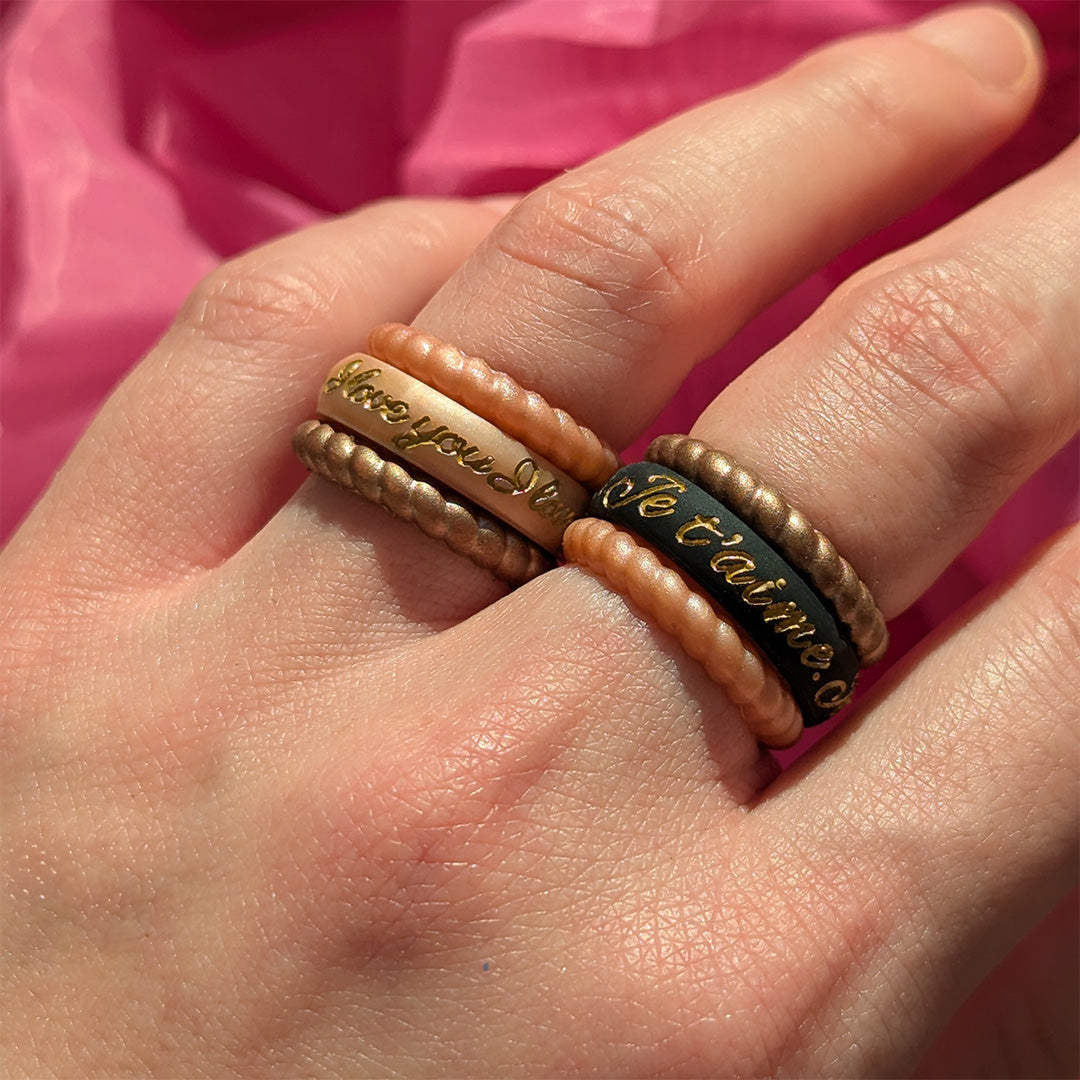 Je t'aime Silicone Ring, Engraved with Gold Inlay - Arc 4mm