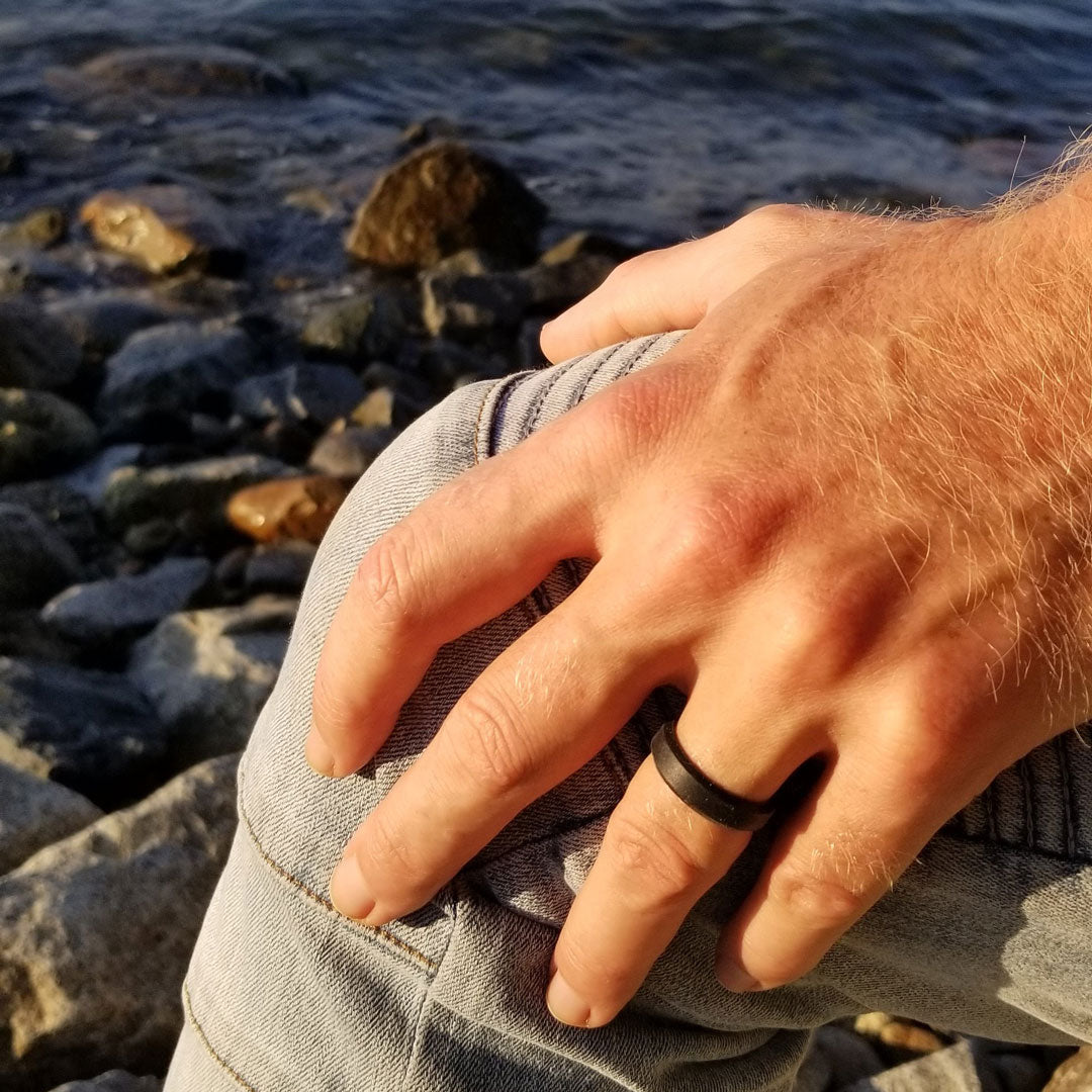 Smooth Black Bevel Edge Breathable Silicone Ring For Men and Women