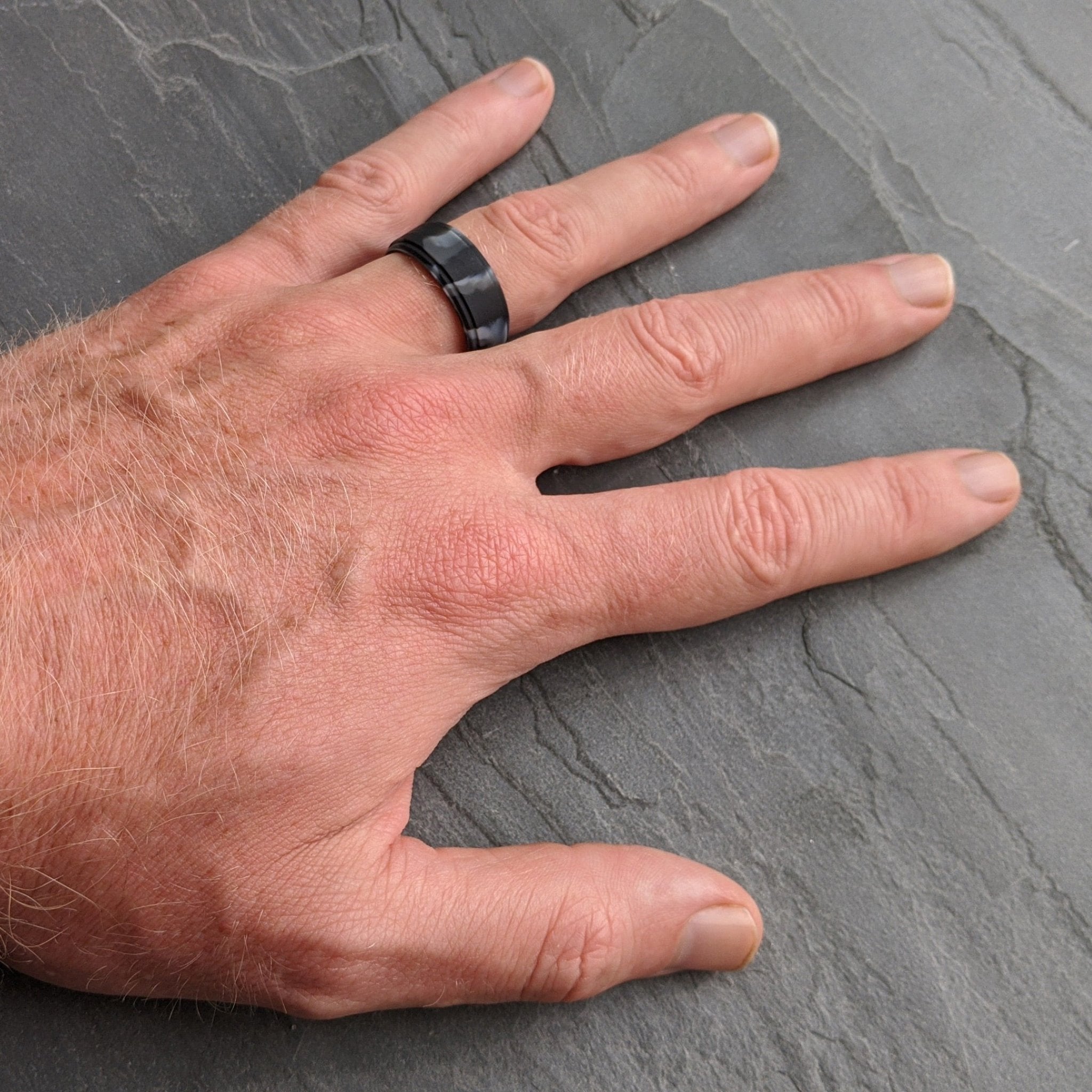 Black Marble Step Edge Breathable Silicone Ring for Men - Knot Theory