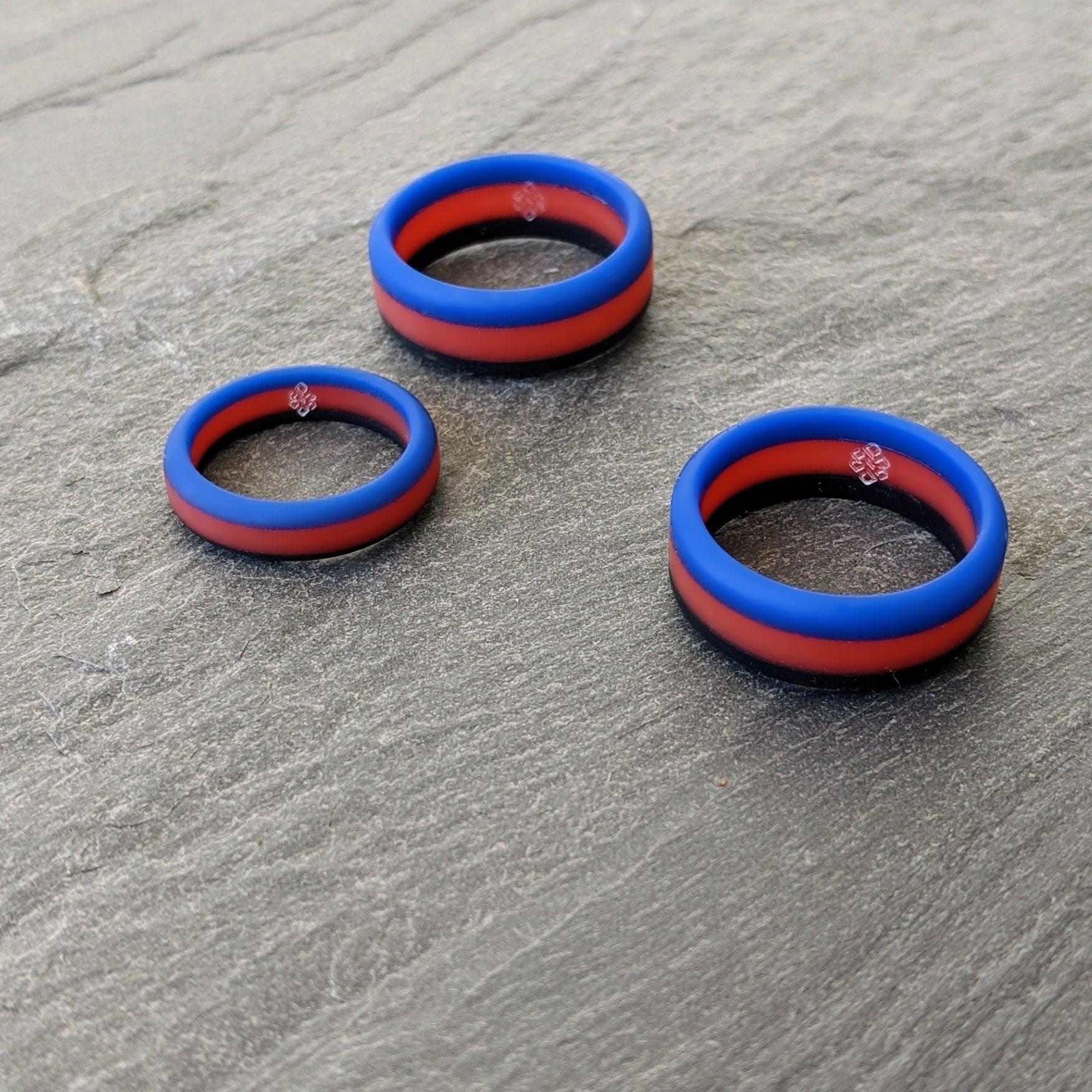 Blue Red Black Stripe Silicone Ring for Men and Women - Knot Theory
