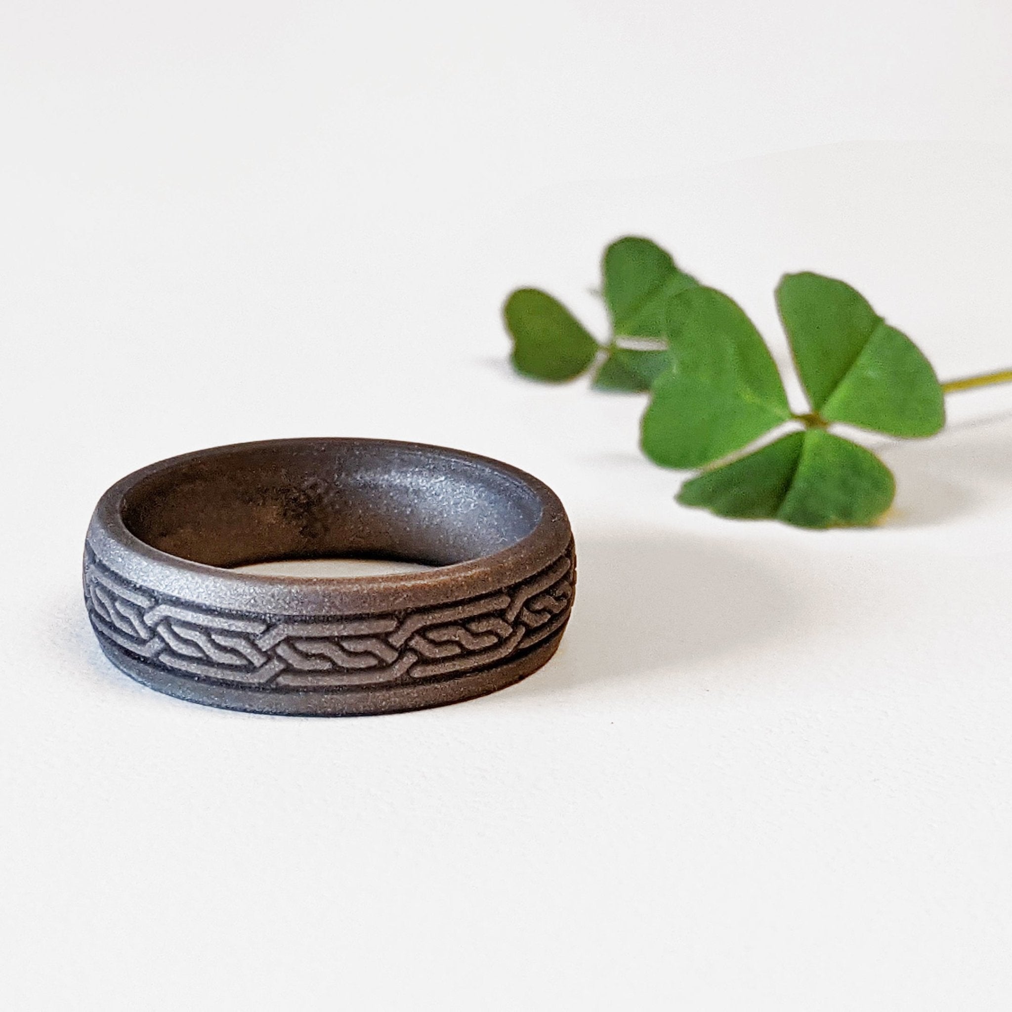Celtic Engraved Silicone Ring for Men and Women - Knot Theory