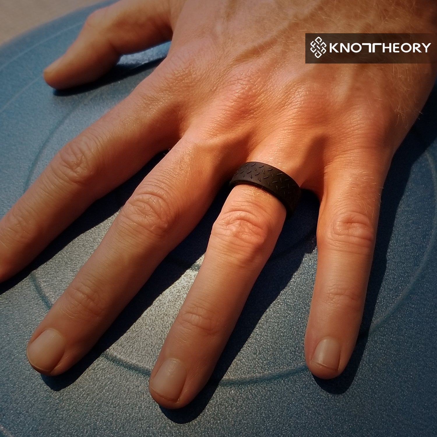 Checkerplate Black Silicone Ring For Men - Knot Theory