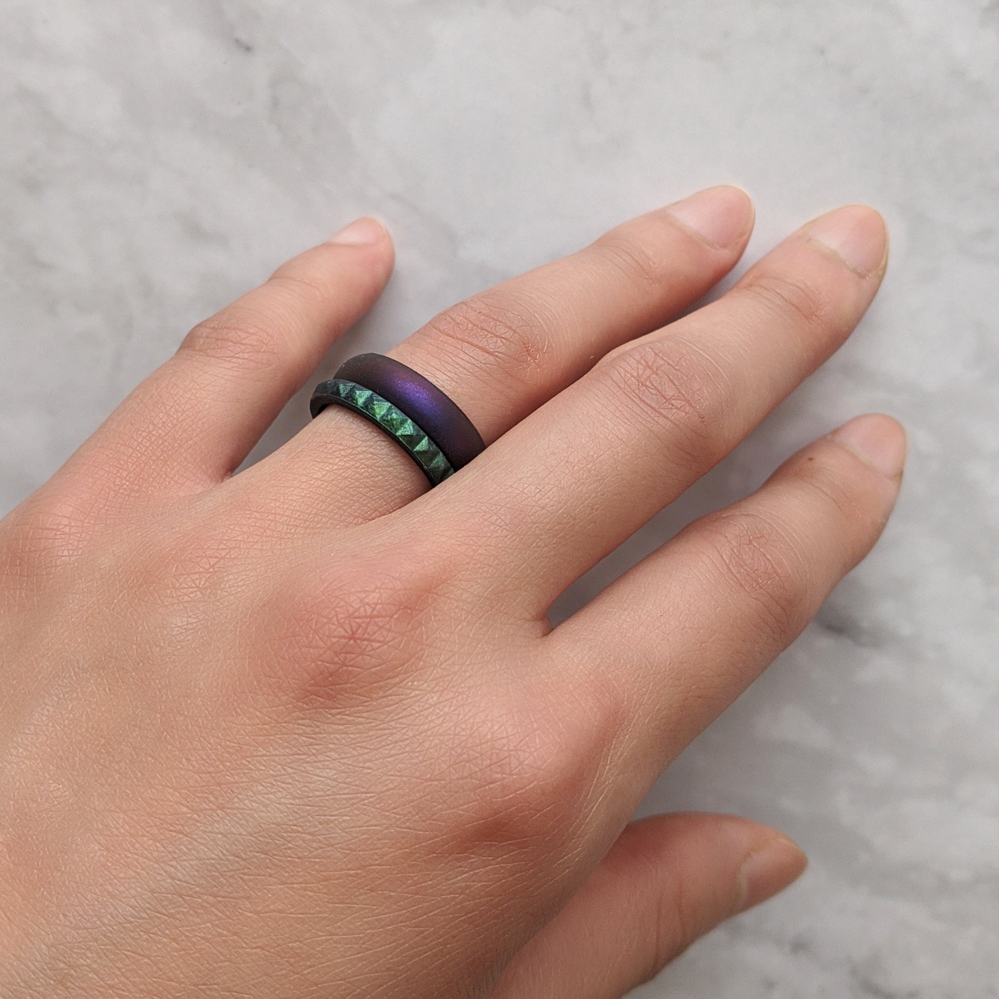 Cosmic Purple Breathable Silicone Ring for Women and Men - Knot Theory