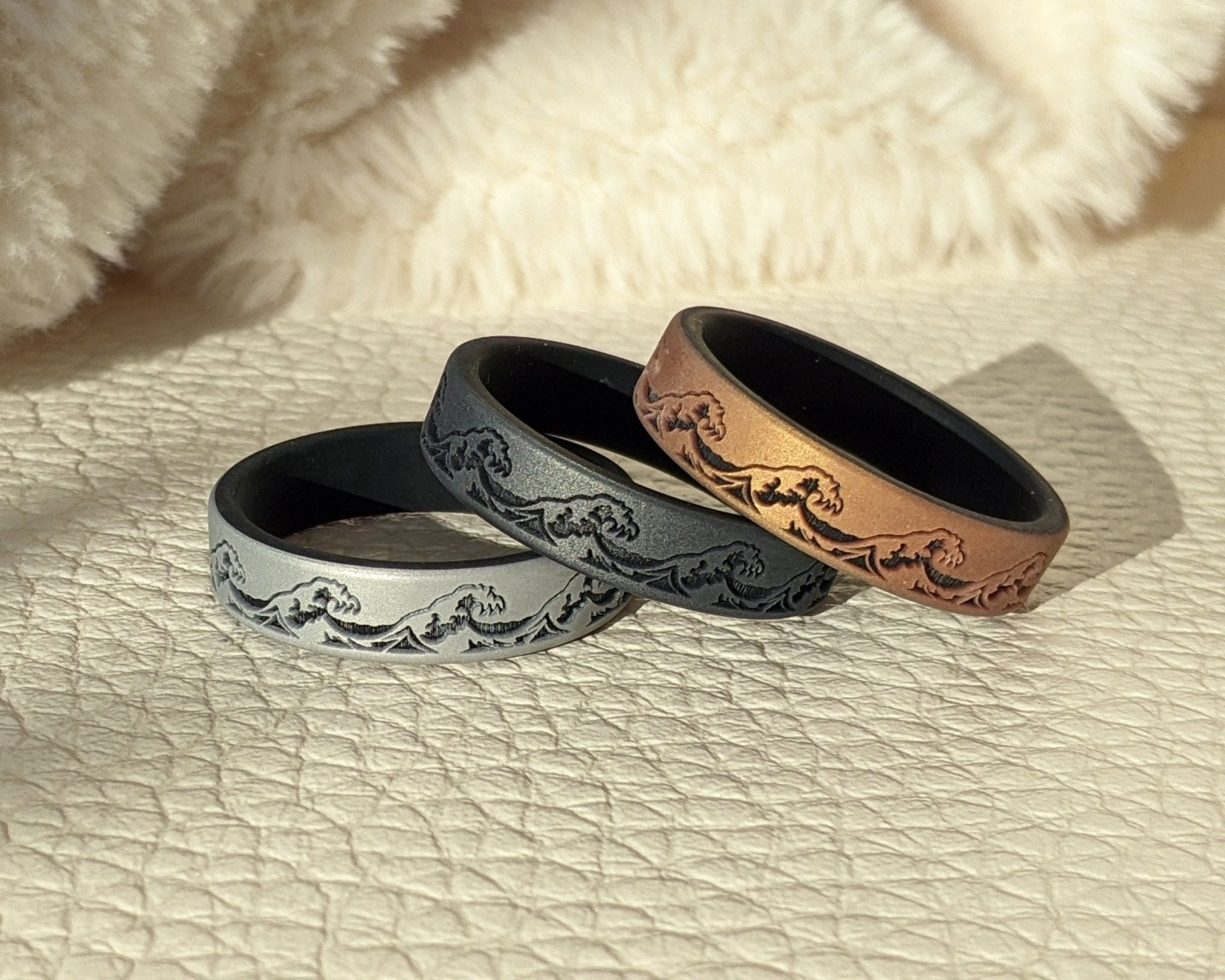 Engraved Ocean Waves Silicone Ring - Dual Layer - Knot Theory