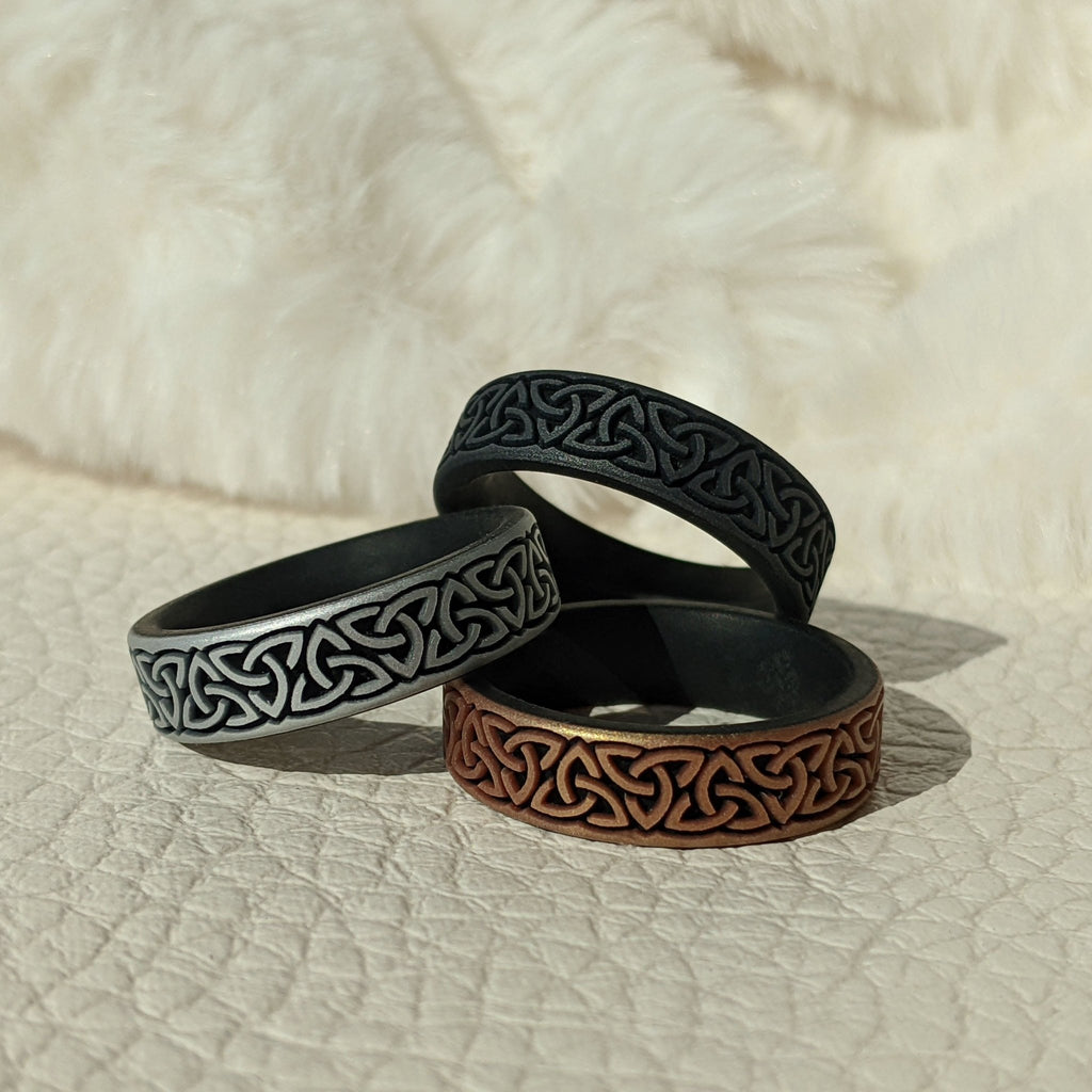 Knot Theory Filigree Silicone Ring, Engraved with Gold Inlay