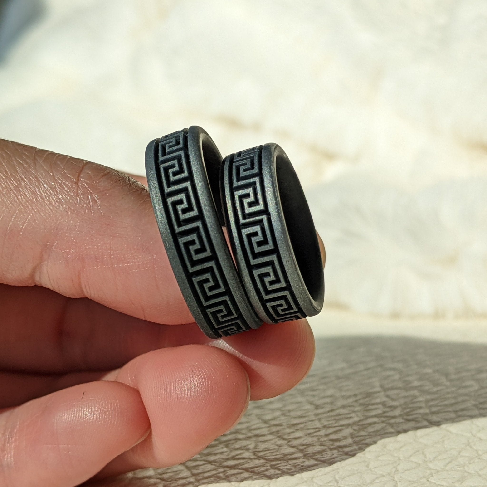 Greek Key Silicone Wedding Ring - Engraved Dual Layer - Knot Theory
