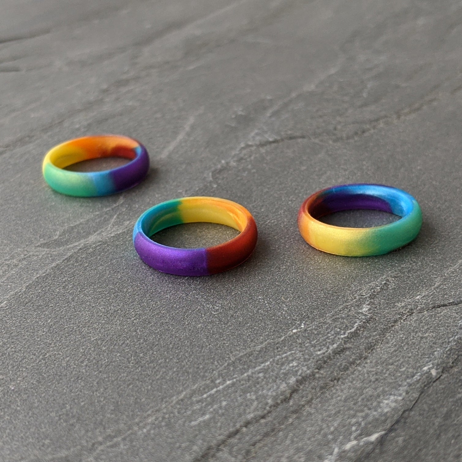 Shiny Rainbow Breathable Silicone Ring - Knot Theory