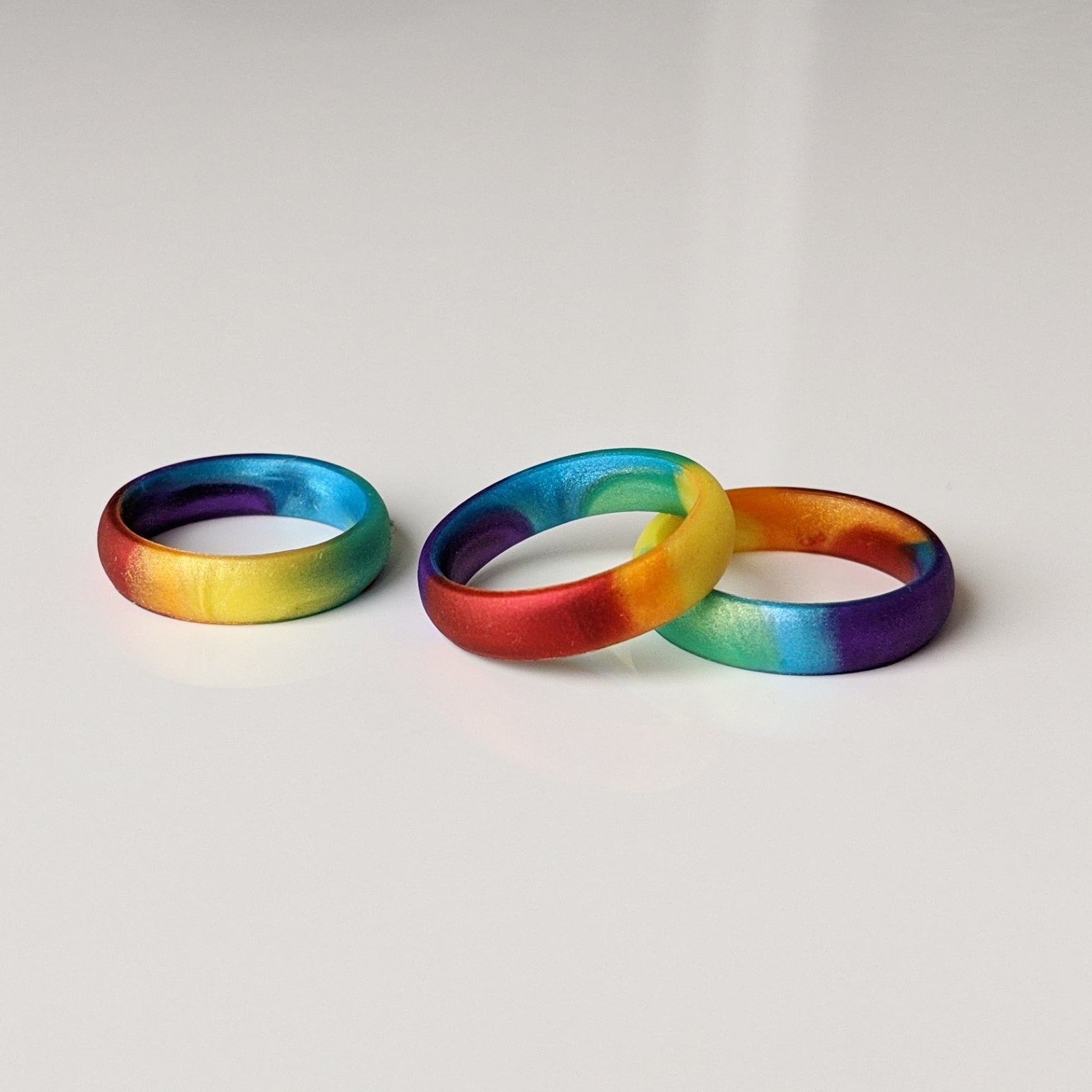 Shiny Rainbow Breathable Silicone Ring - Knot Theory