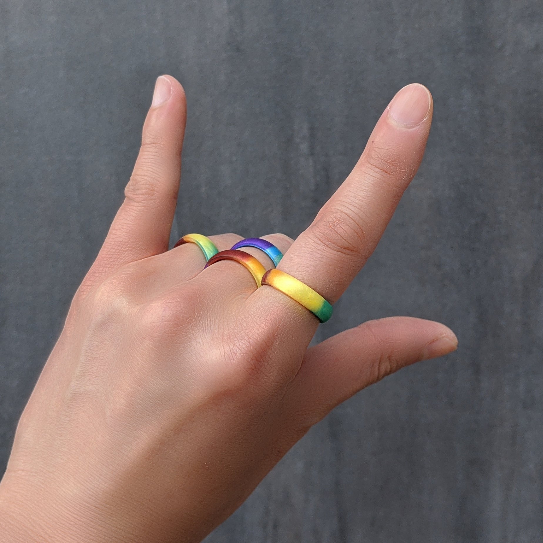 Shiny Rainbow Breathable Silicone Ring - Knot Theory