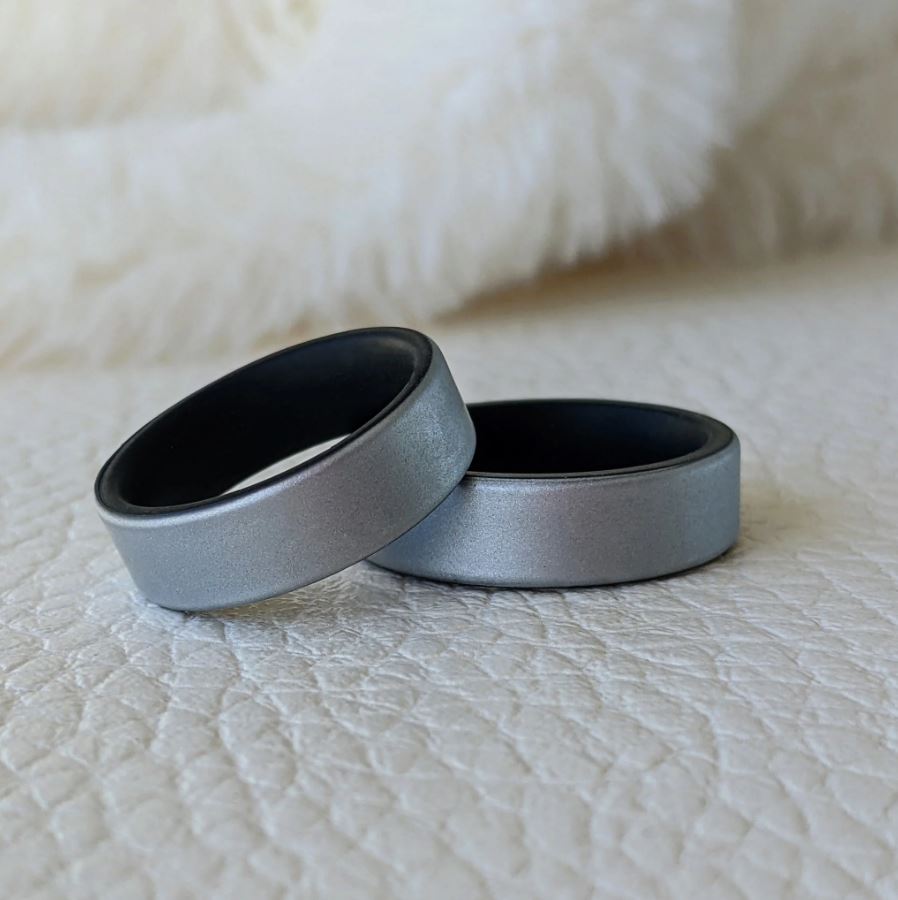 Smooth Silver Dual Layer Breathable Silicone Ring - Knot Theory