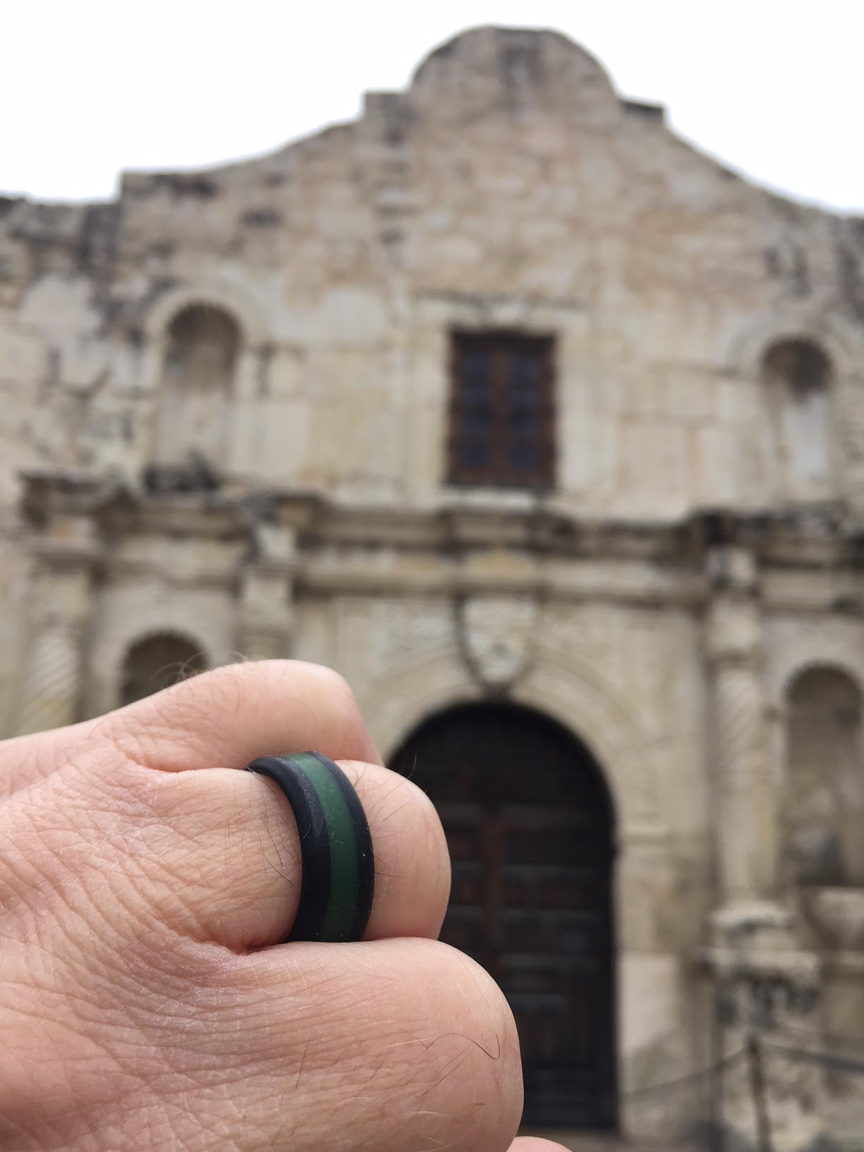 A Great Alternative to Gold Wedding Bands - Knot Theory