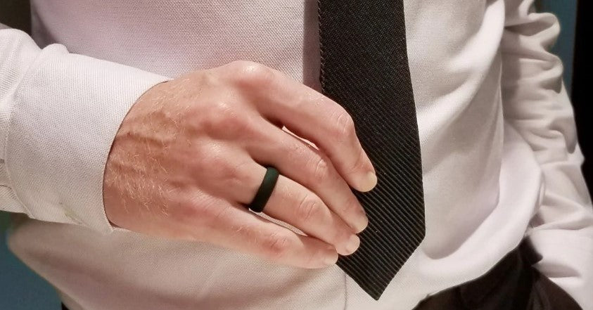 Why do people wear black silicone rings?