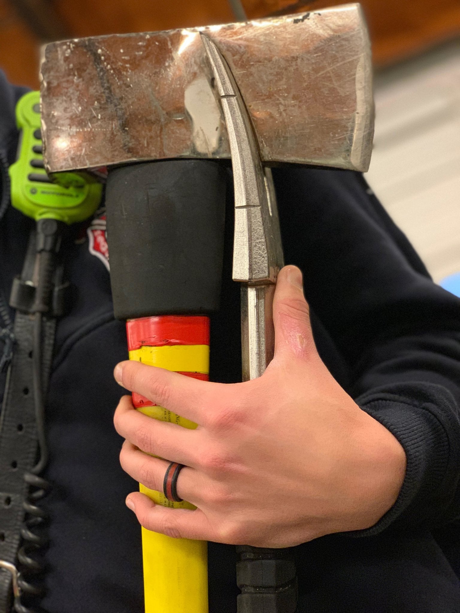 Perfect Silicone Ring for Emergency Responders - Knot Theory