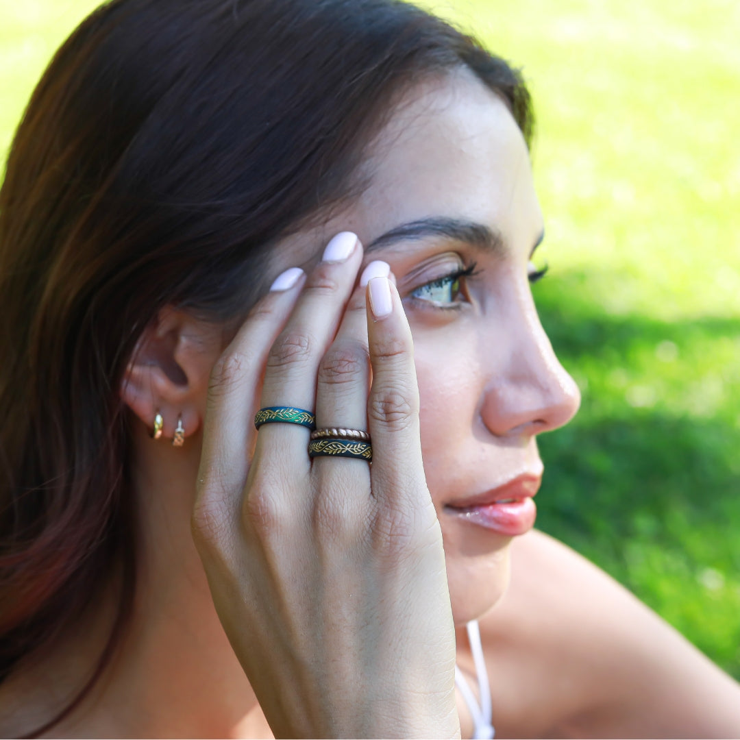 Gold Floral Silicone Ring on Arc 4mm