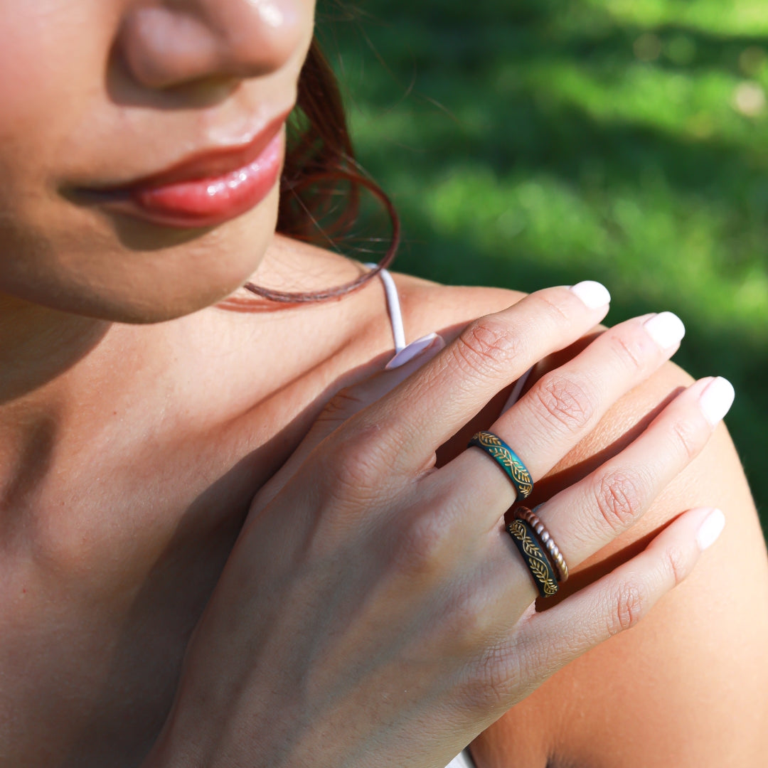 Gold Floral Silicone Ring on Arc 4mm