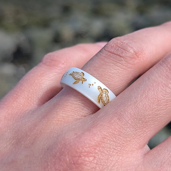 Gold Sea Turtles Silicone Ring on Arc 6mm