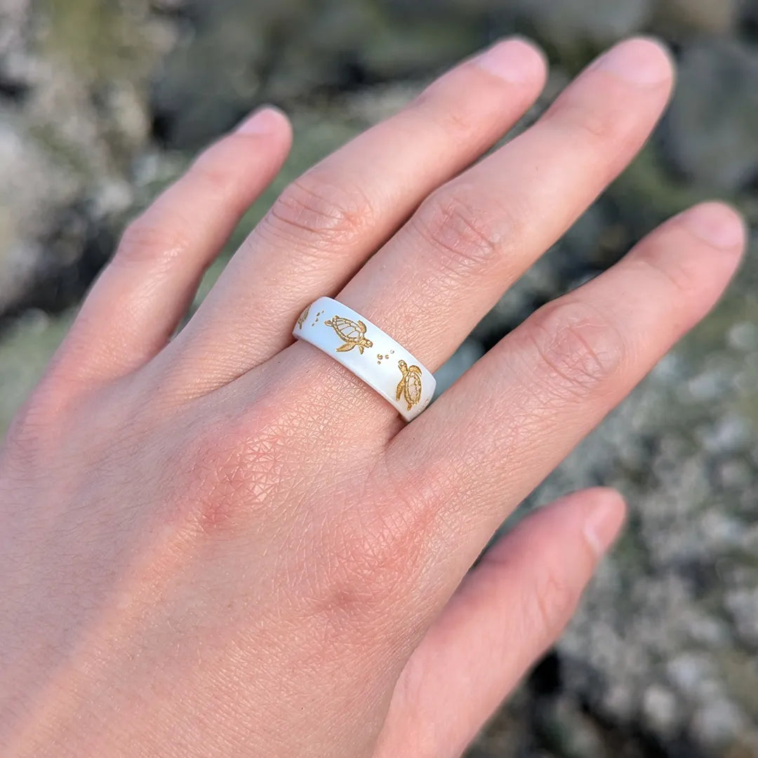 Gold Sea Turtles Silicone Ring on Arc 6mm