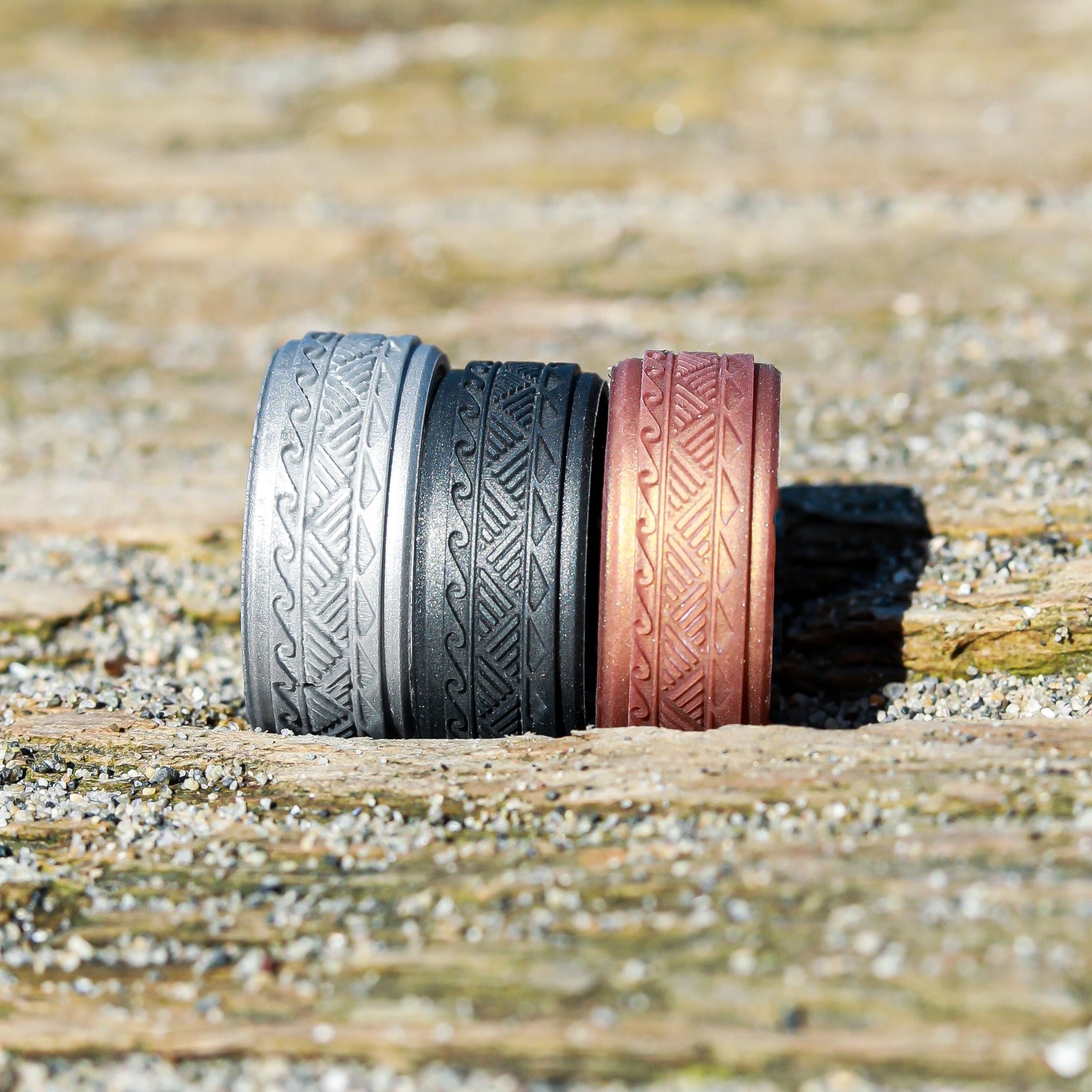 Warrior of Strength Shark Teeth Silicone Ring on Rise 8mm