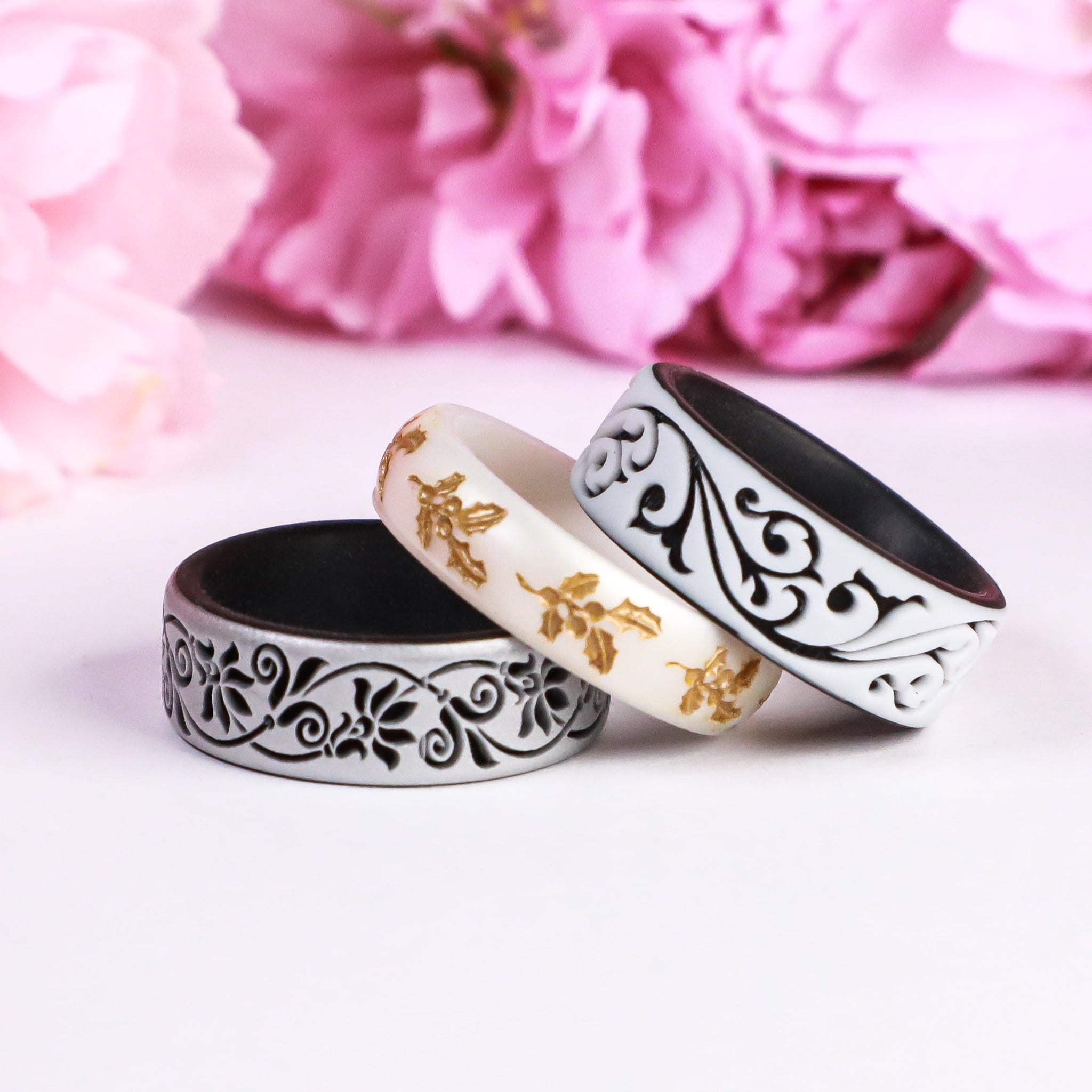 Holly Silicone Ring, December Birth Flower, Engraved with Gold Inlay