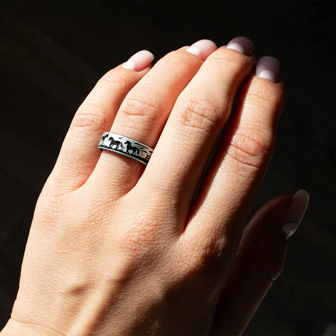 Grazing Horses Silicone Ring Dual Layer 6mm