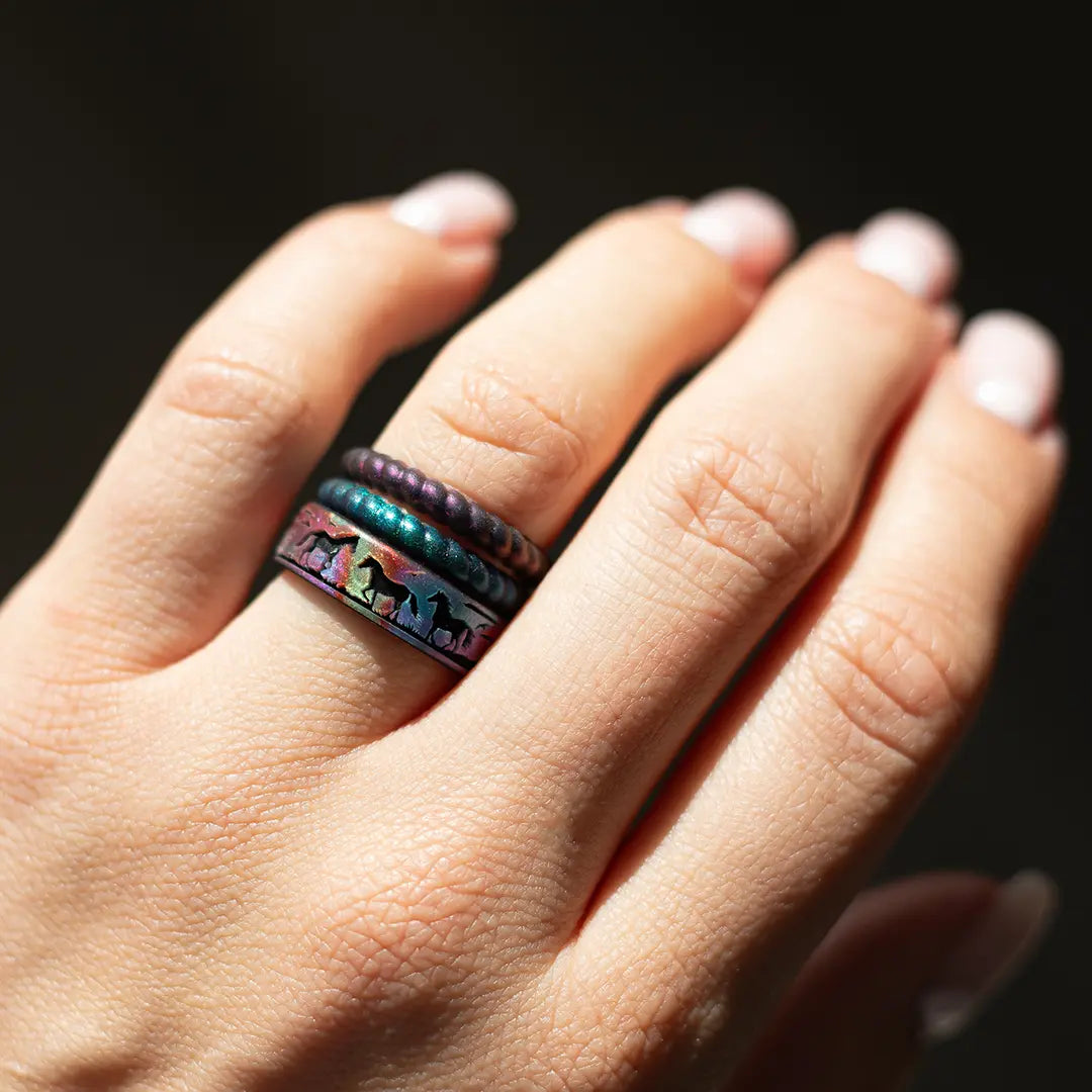 Grazing Horses Silicone Ring Dual Layer 6mm