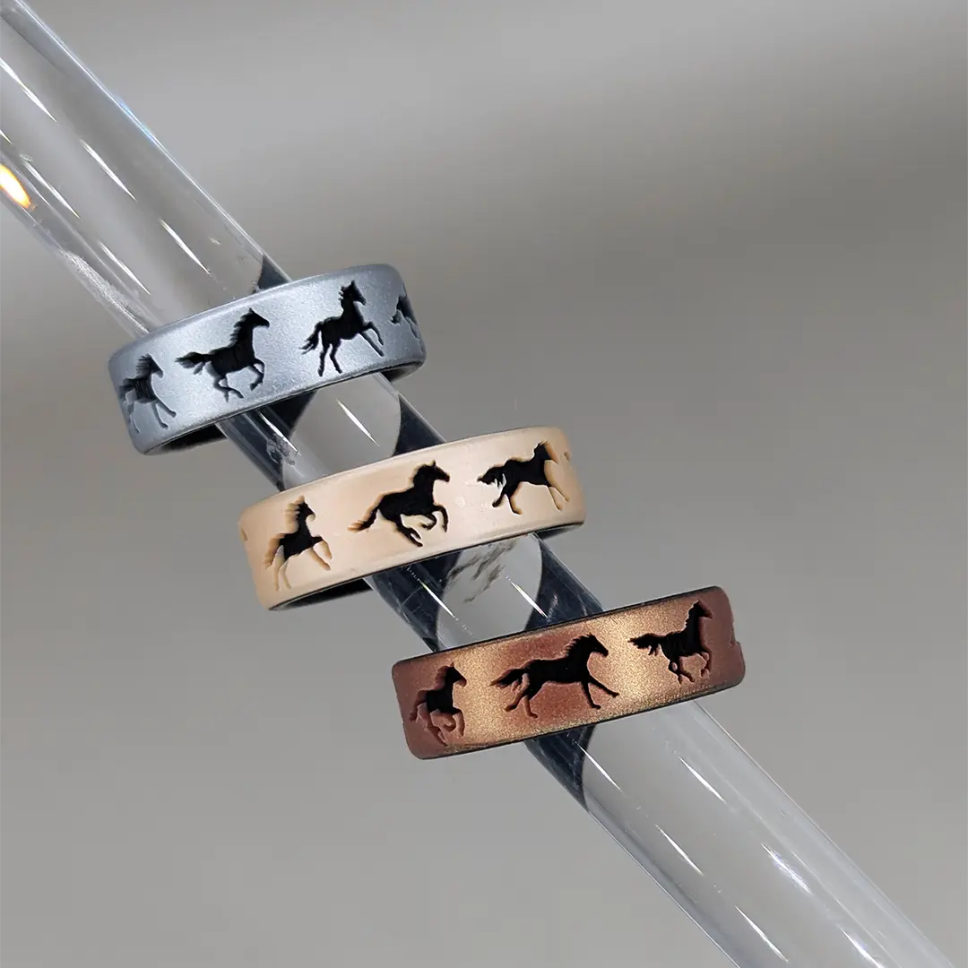 Galloping Horses Silicone Ring - Engraved Dual Layer