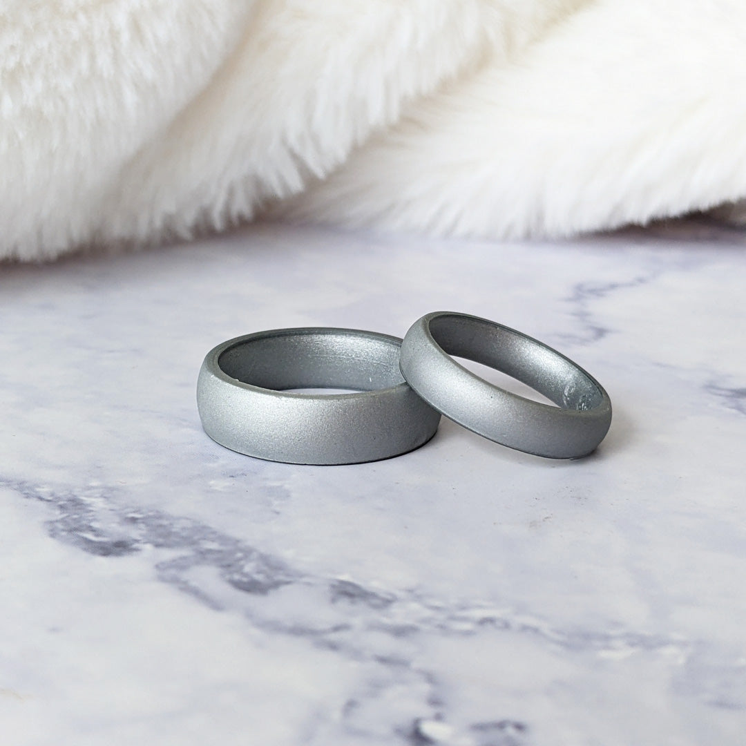 Smooth Silver Breathable Silicone Ring For Men and Women
