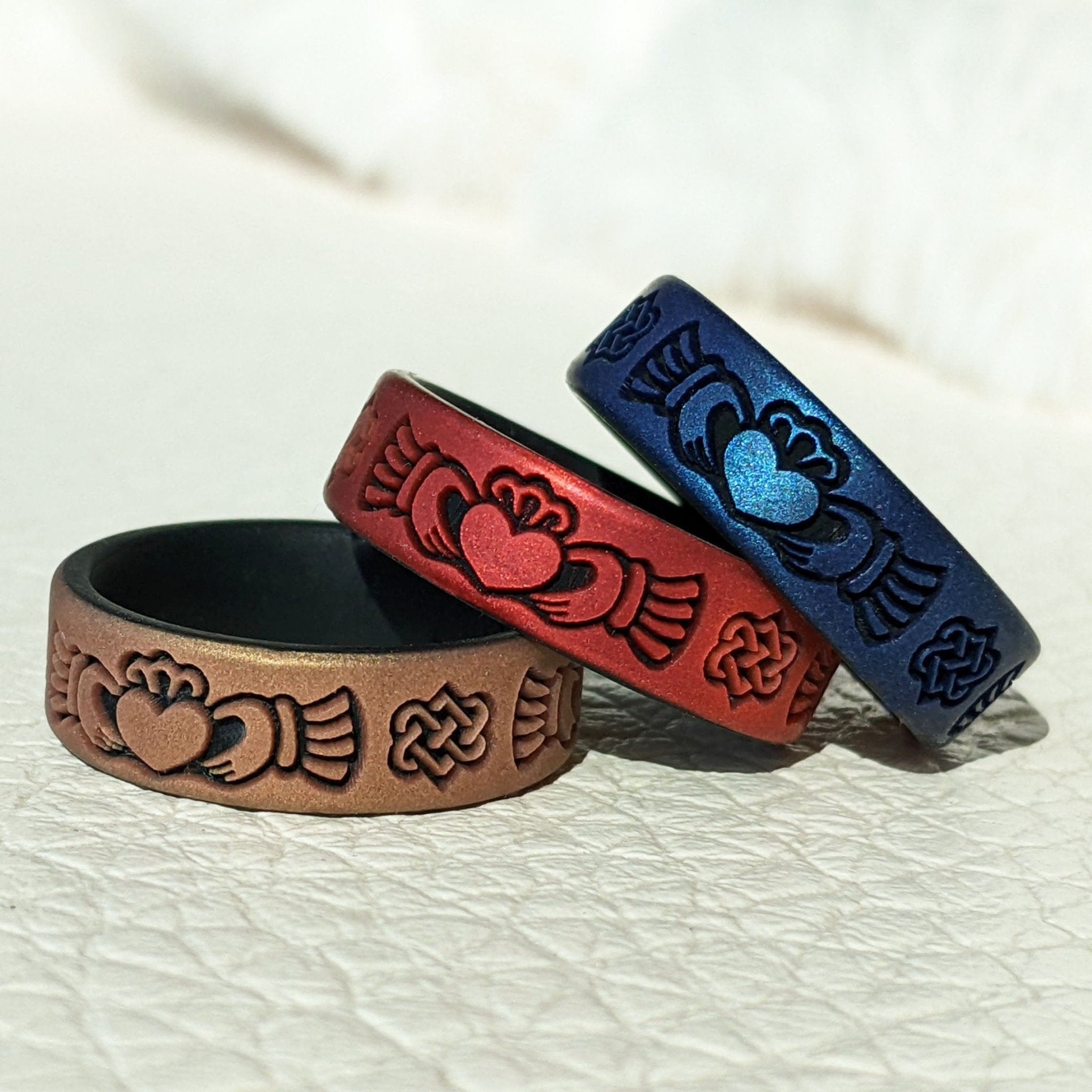 Claddagh Silicone Wedding Ring - Engraved Dual Layer - Knot Theory