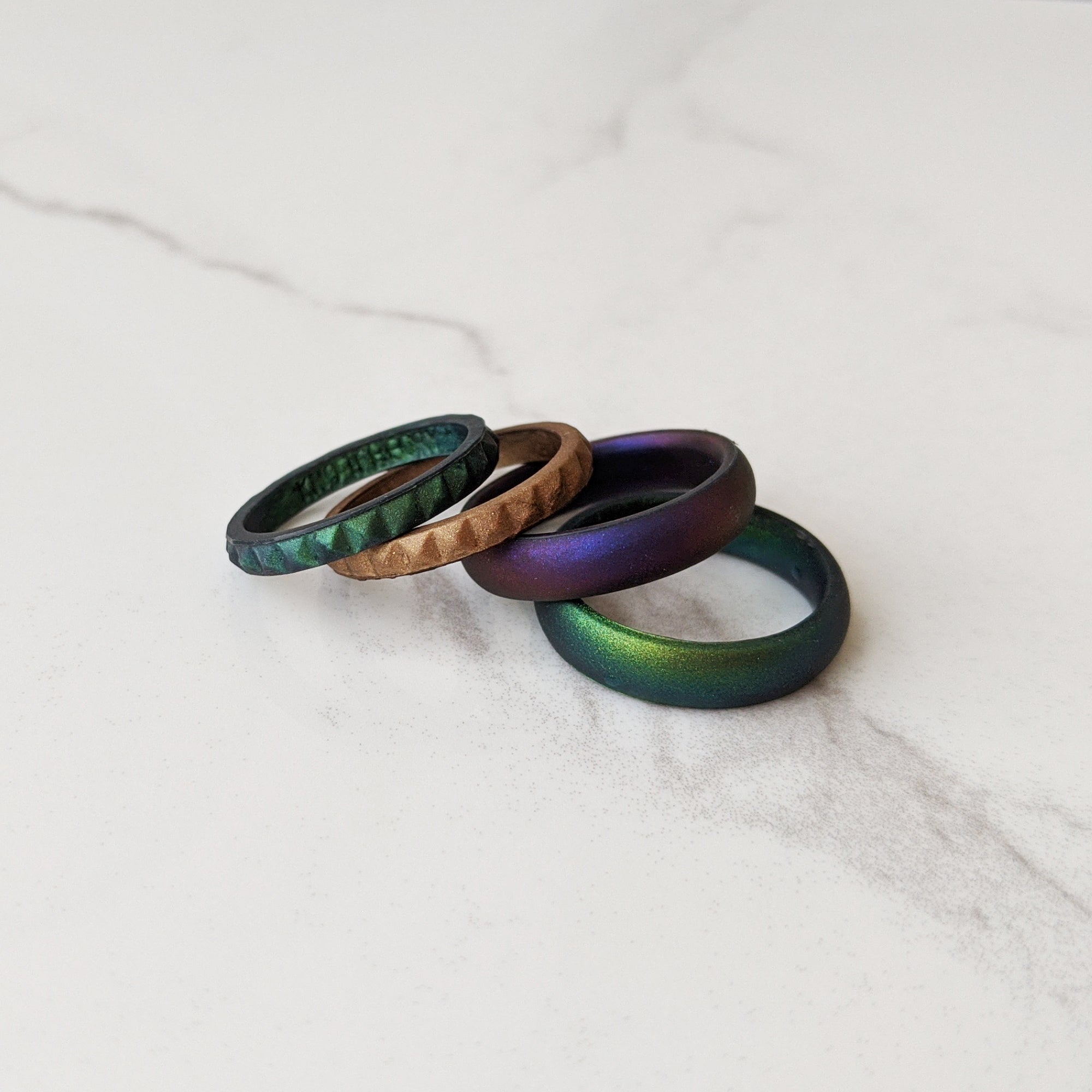 Enchanted Forest Emerald Green Breathable Silicone Ring for Men and Women - Knot Theory