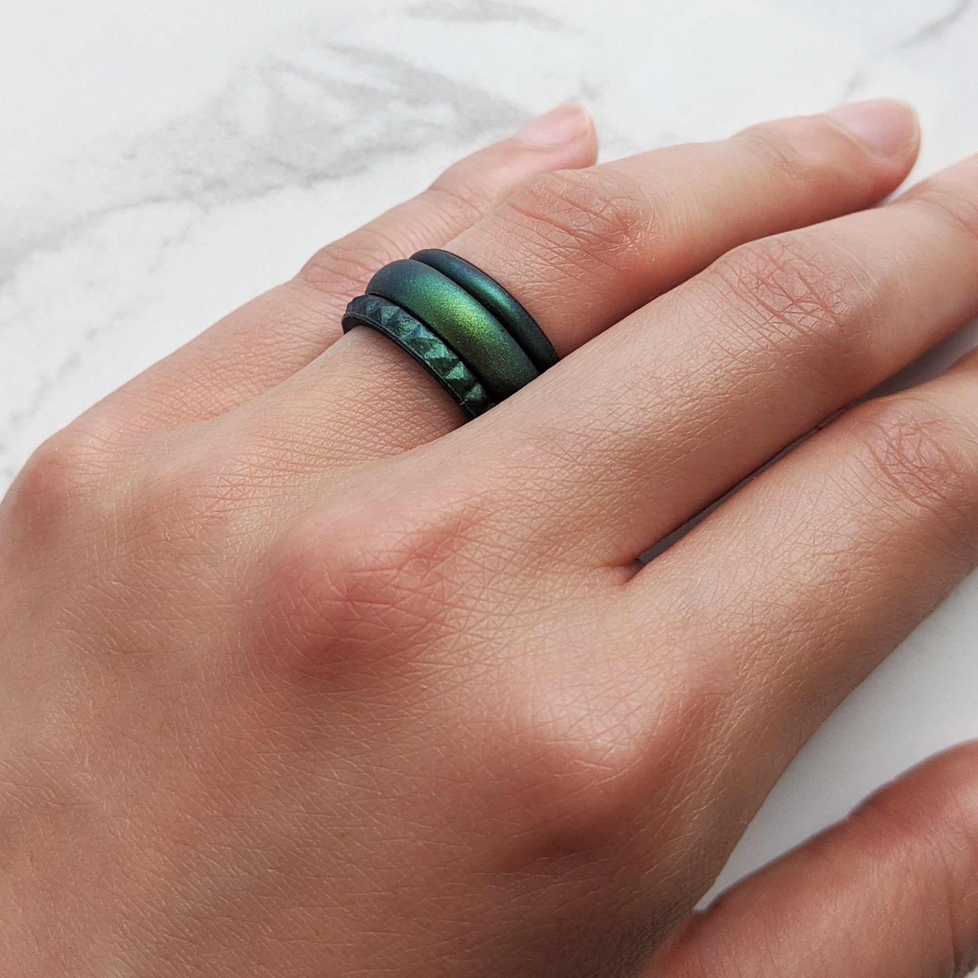 Enchanted Forest Emerald Green Breathable Silicone Ring for Men and Women - Knot Theory