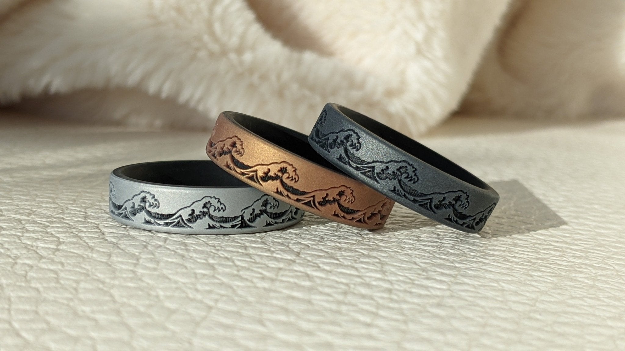 Engraved Ocean Waves Silicone Ring - Dual Layer - Knot Theory