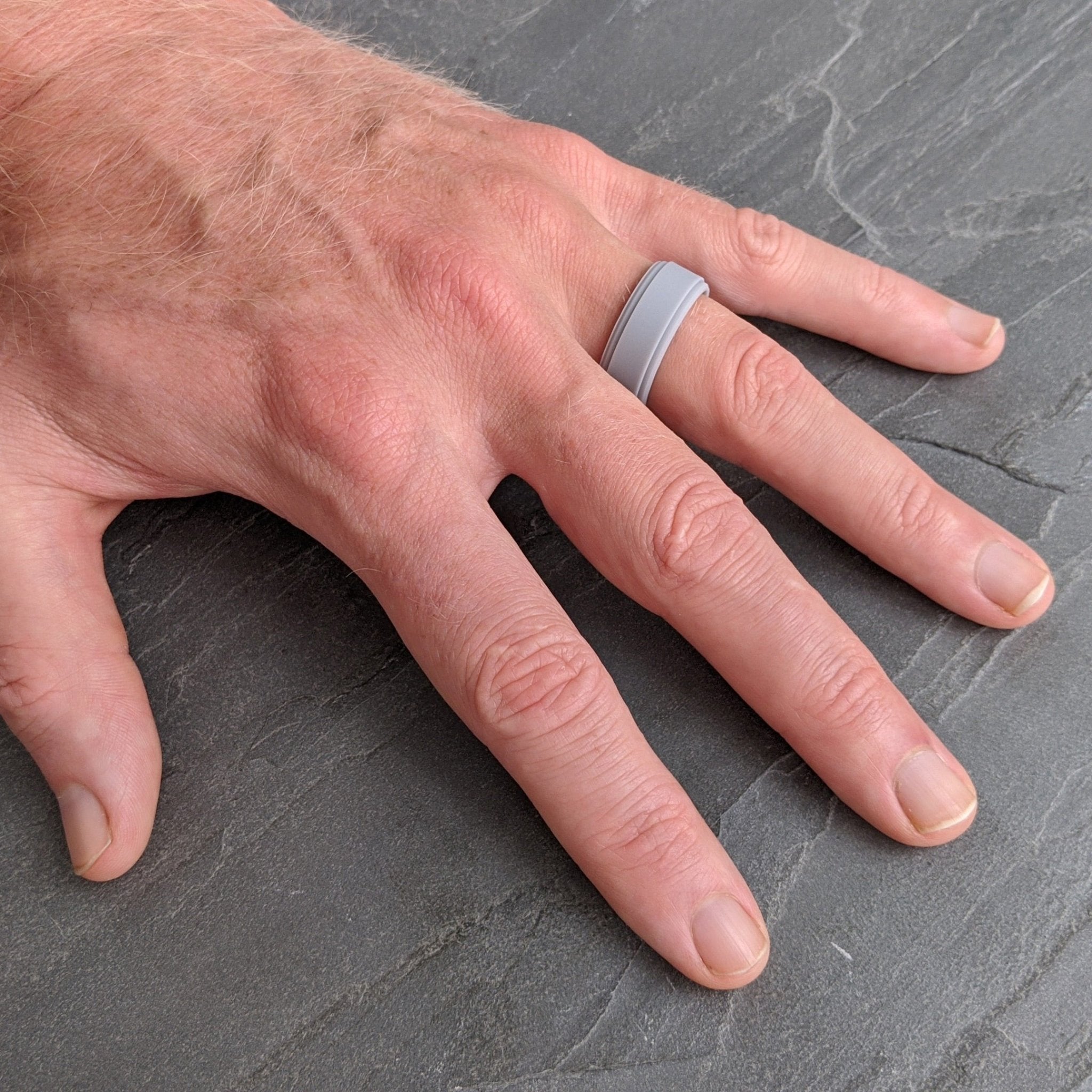 Light Grey Step Edge Breathable Silicone Ring for Men - Knot Theory