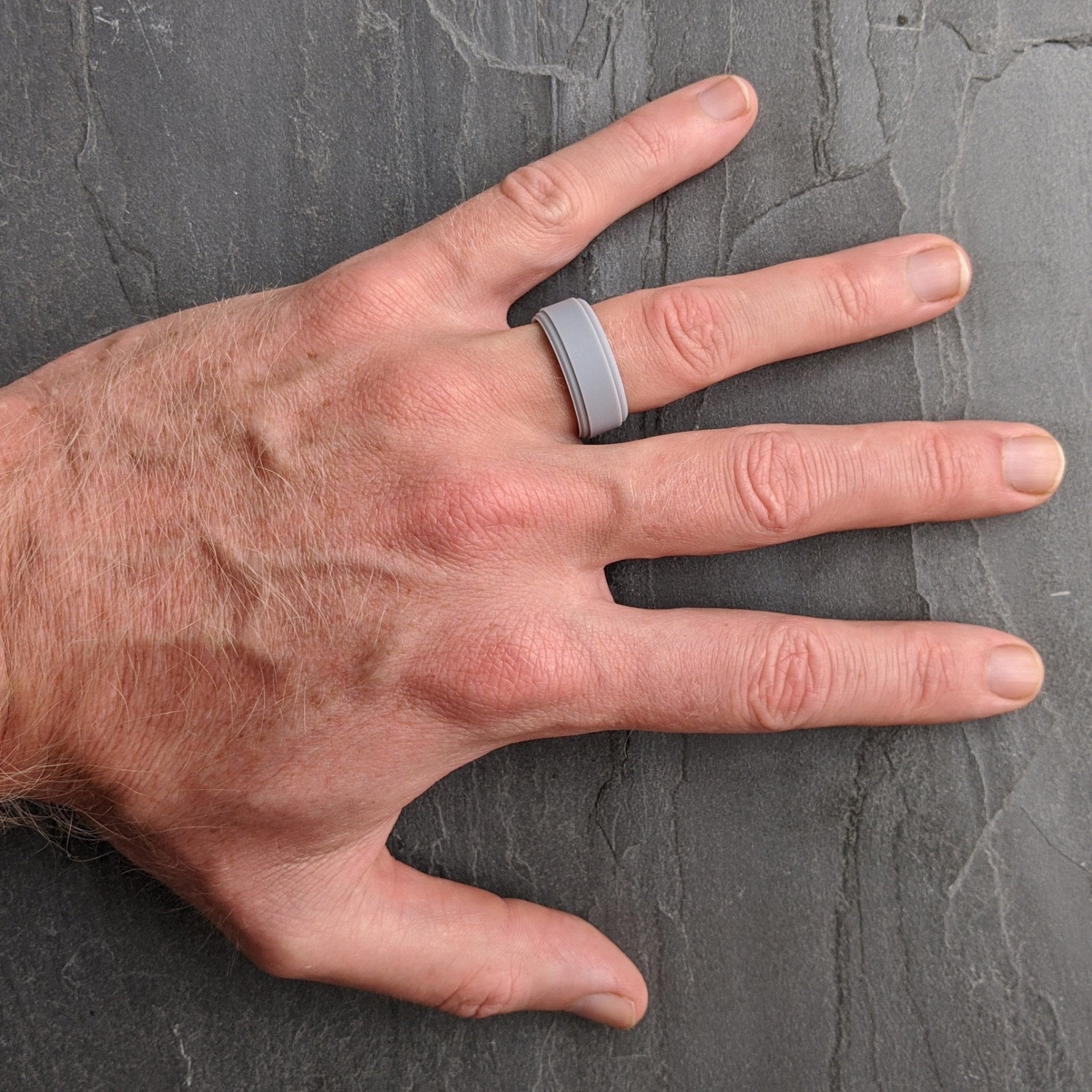 Light Grey Step Edge Breathable Silicone Ring for Men - Knot Theory
