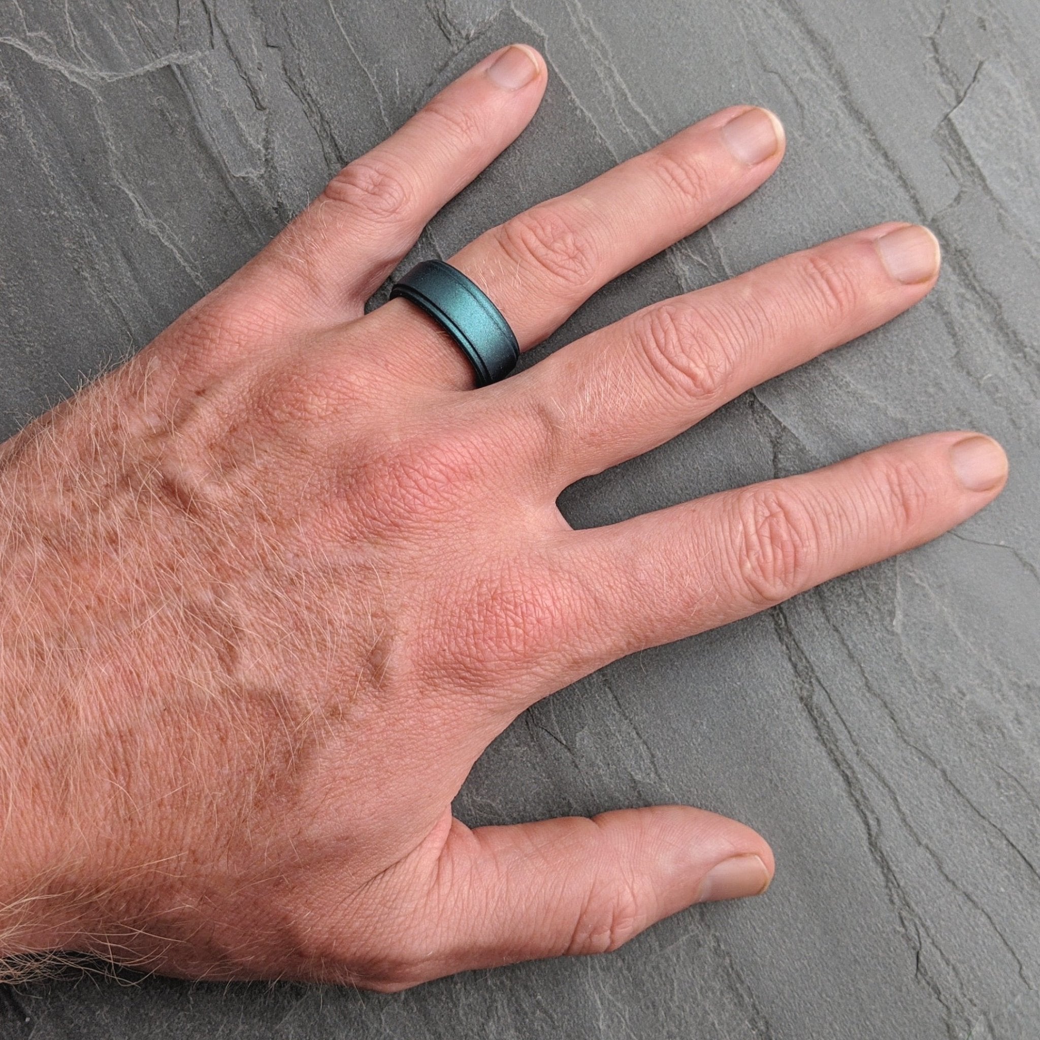 Metal Teal Step Edge Breathable Silicone Ring for Men - Knot Theory