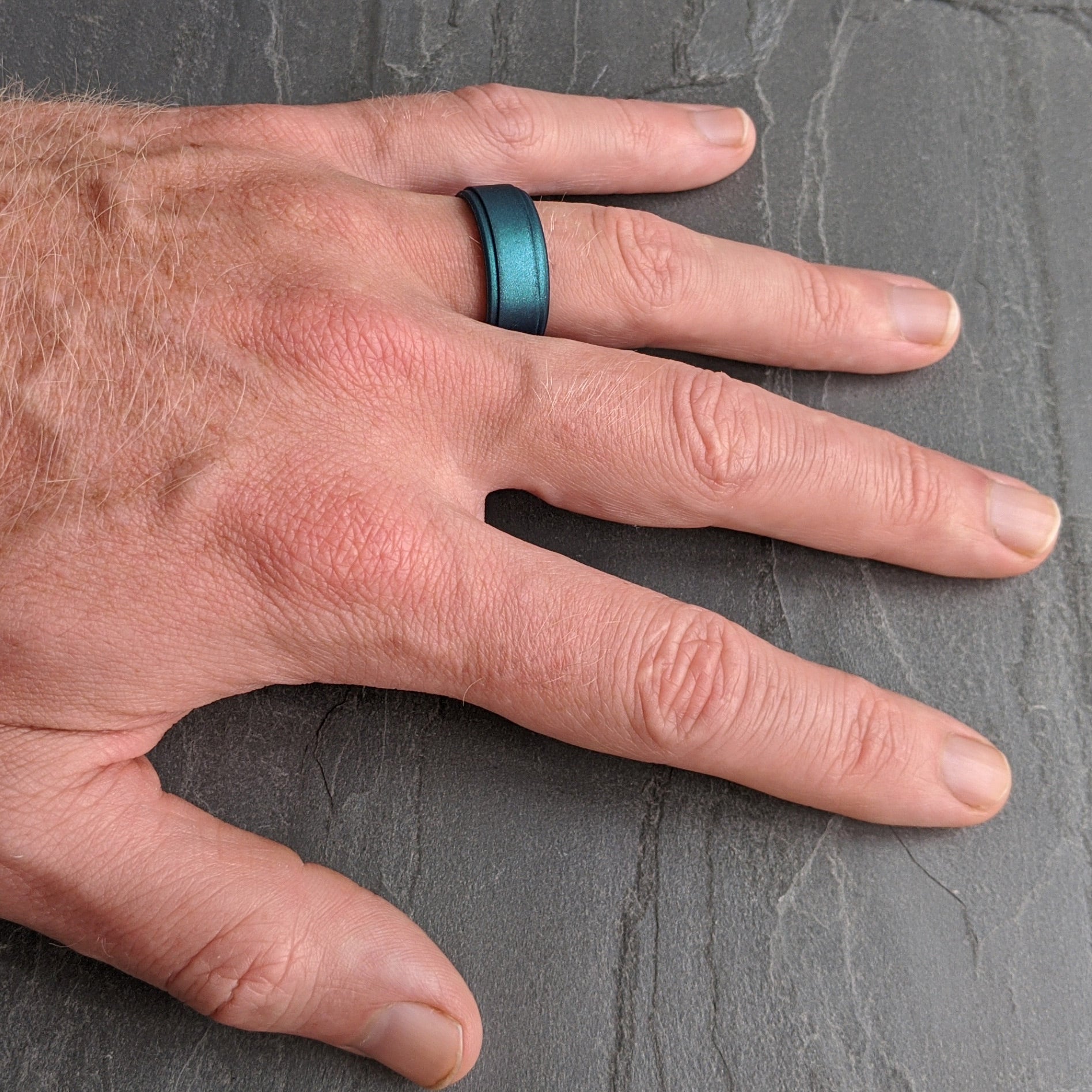 Metal Teal Step Edge Breathable Silicone Ring for Men - Knot Theory