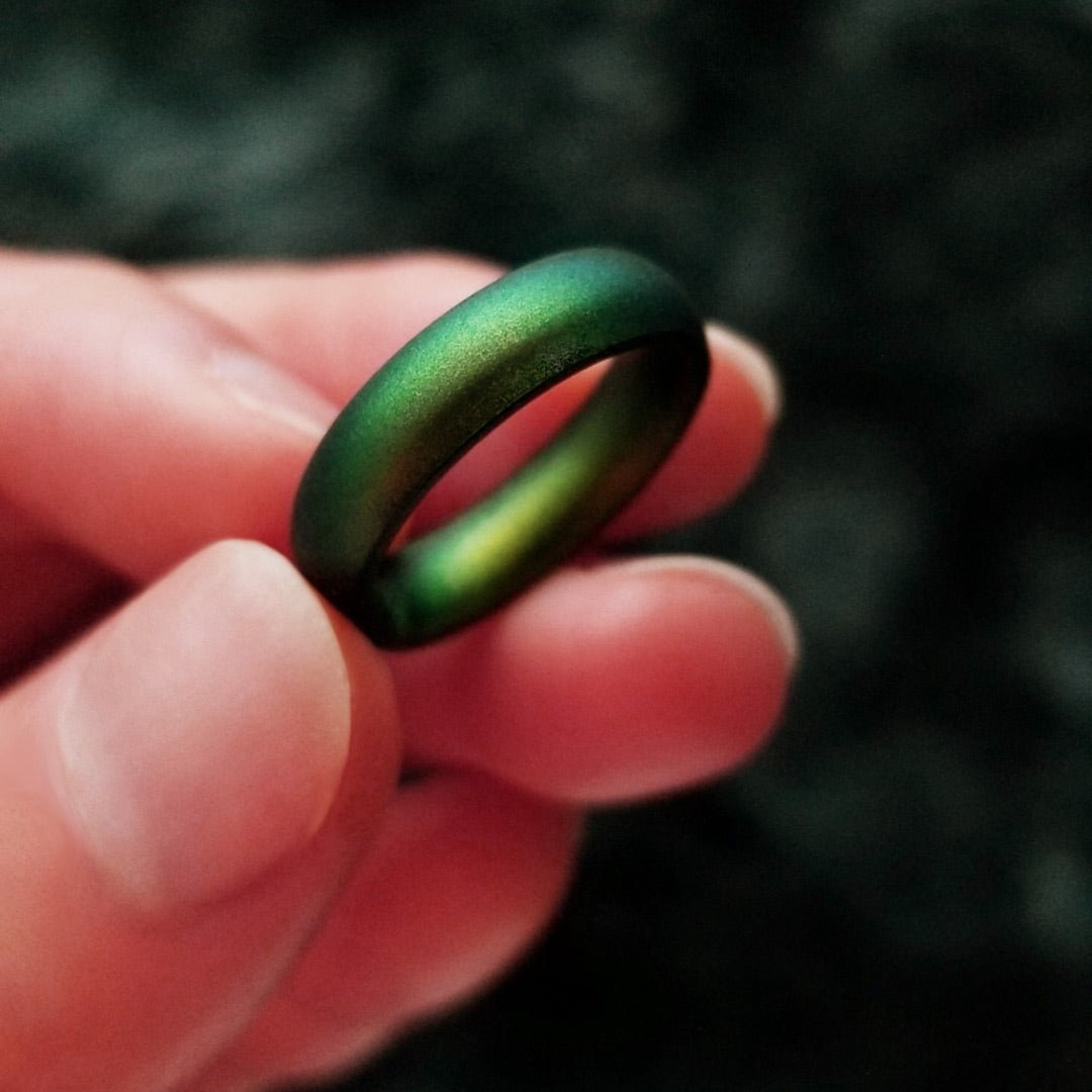 Northern Lights Green Breathable Silicone Ring for Men and Women - Knot Theory