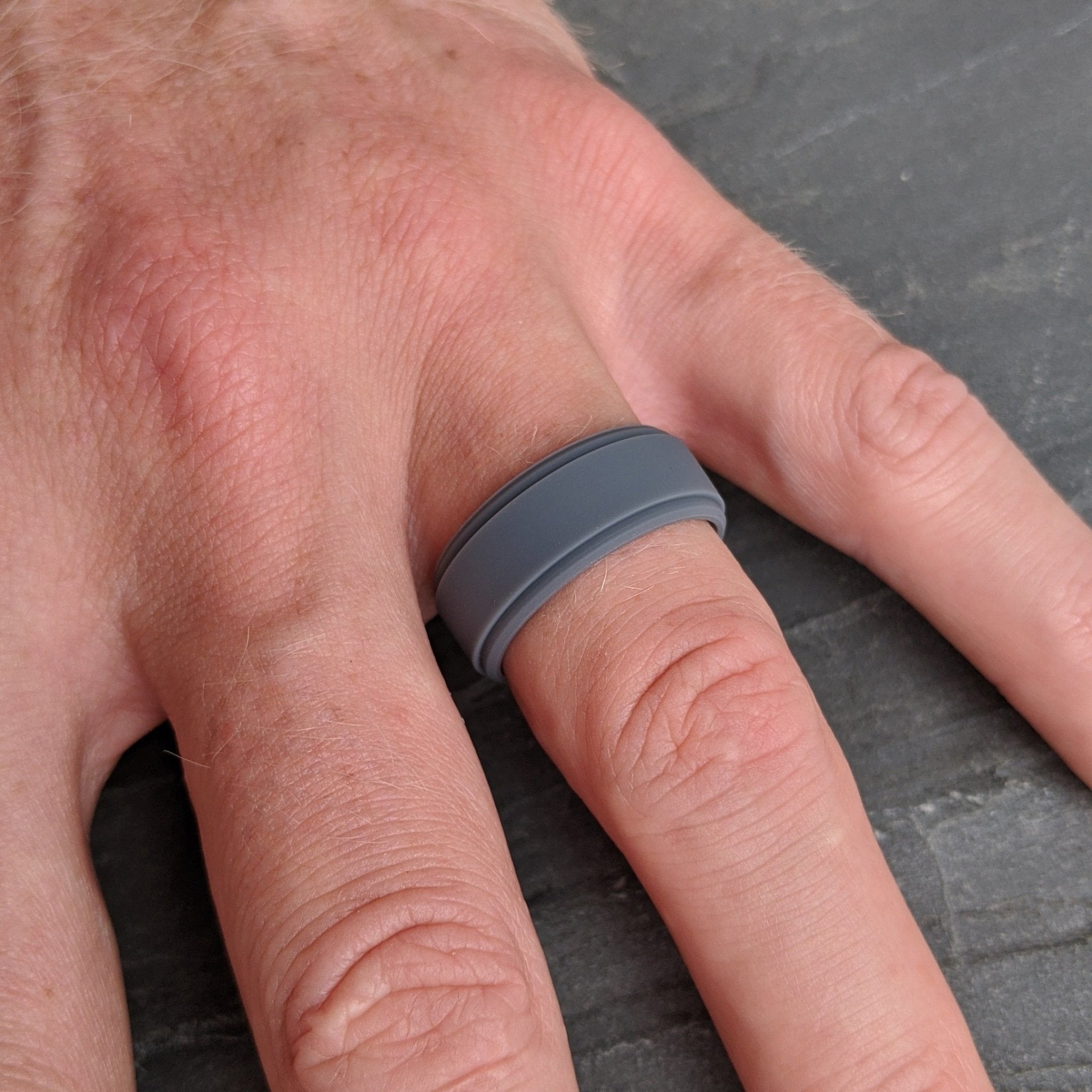 Oxford Grey Step Edge Breathable Silicone Ring for Men - Knot Theory