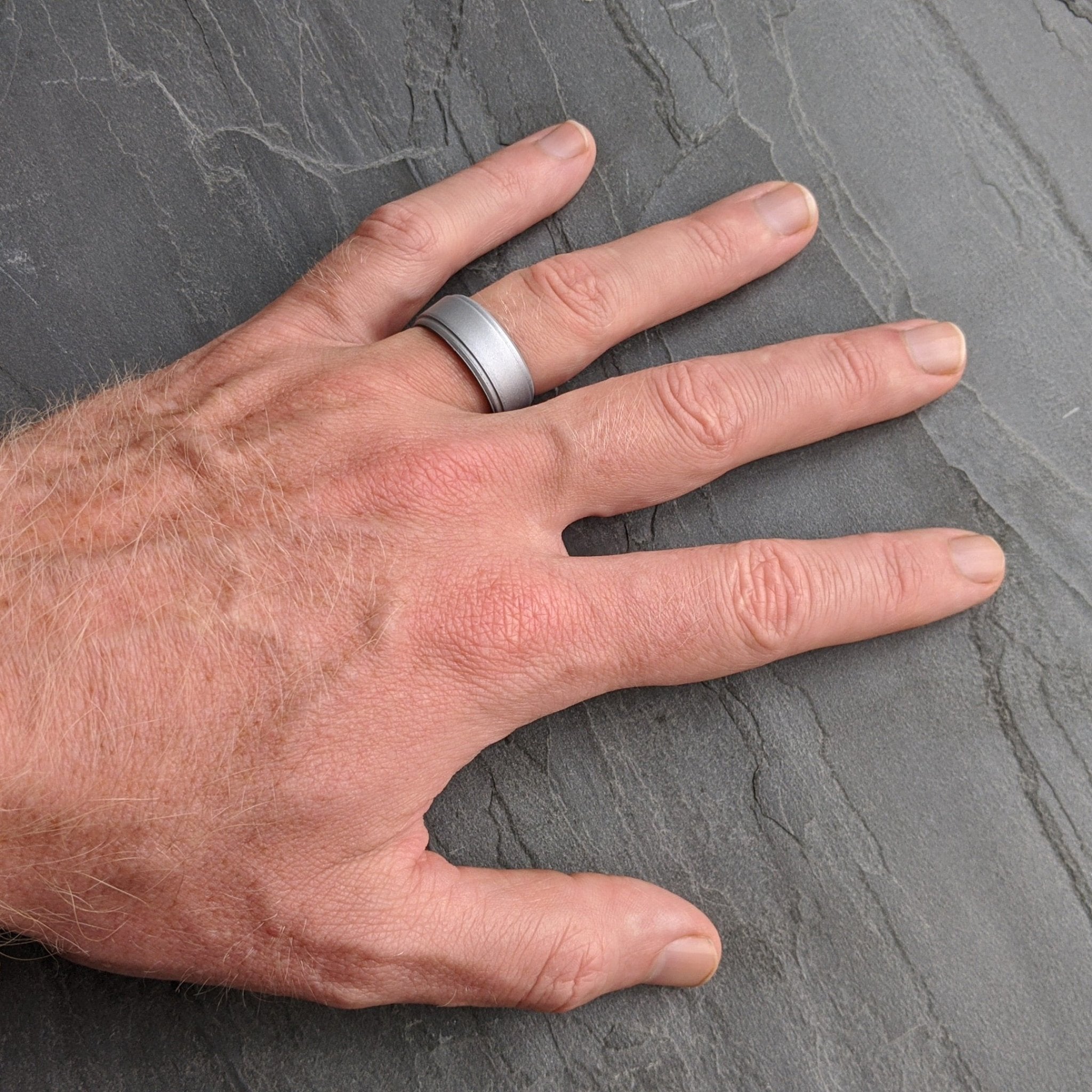 Silver Step Edge Breathable Silicone Ring for Men - Knot Theory