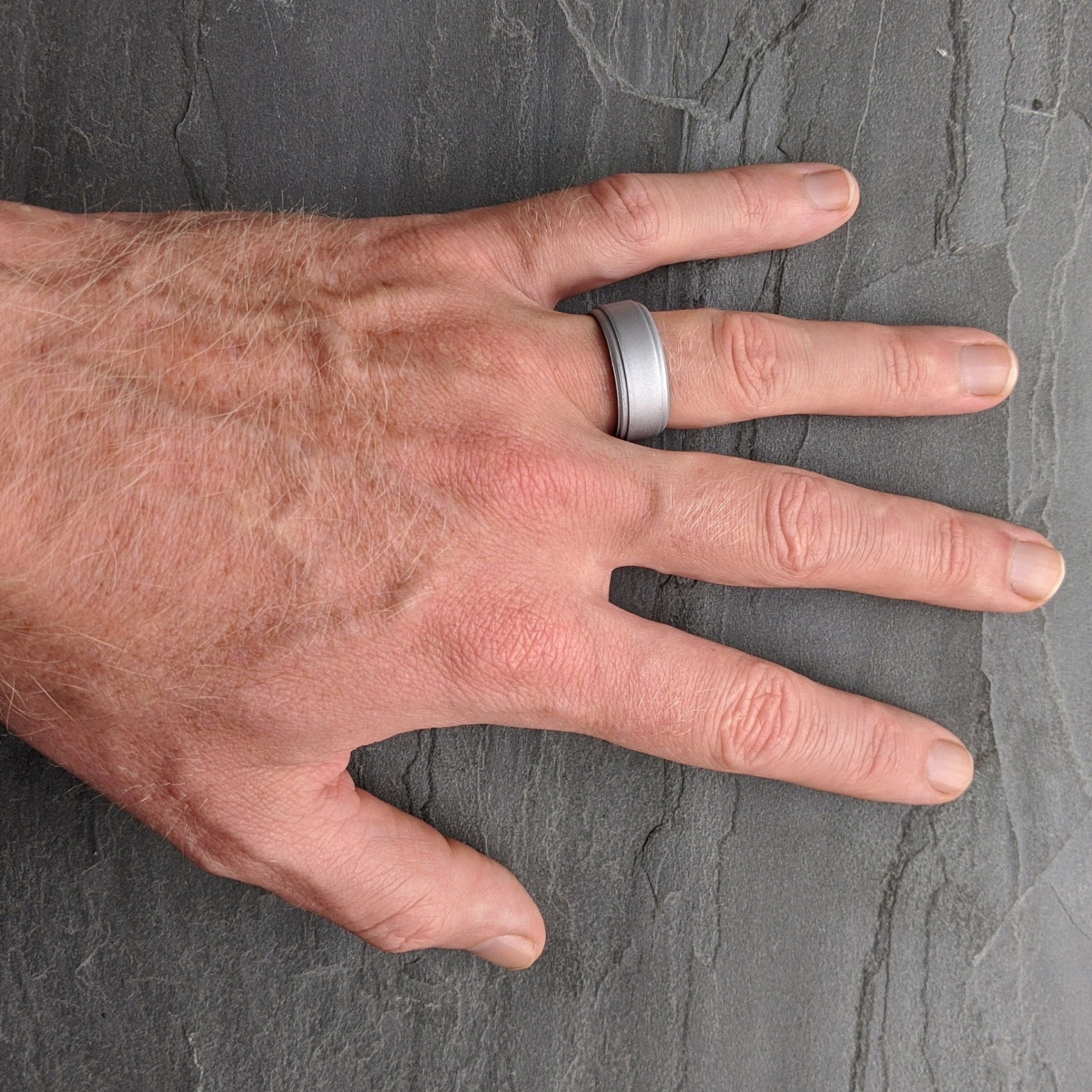 Silver Step Edge Breathable Silicone Ring for Men - Knot Theory