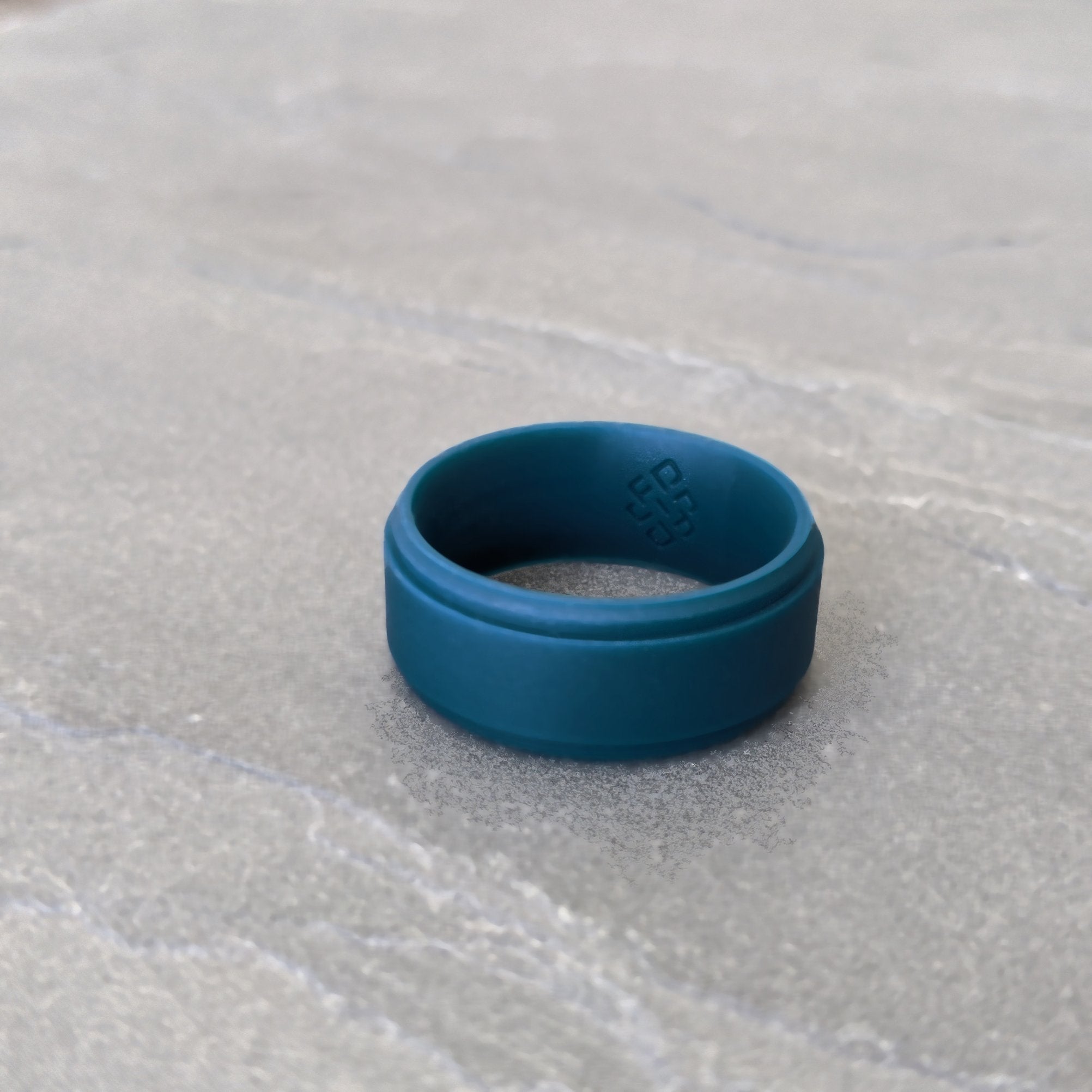 Teal Step Edge Breathable Silicone Ring for Men - Knot Theory